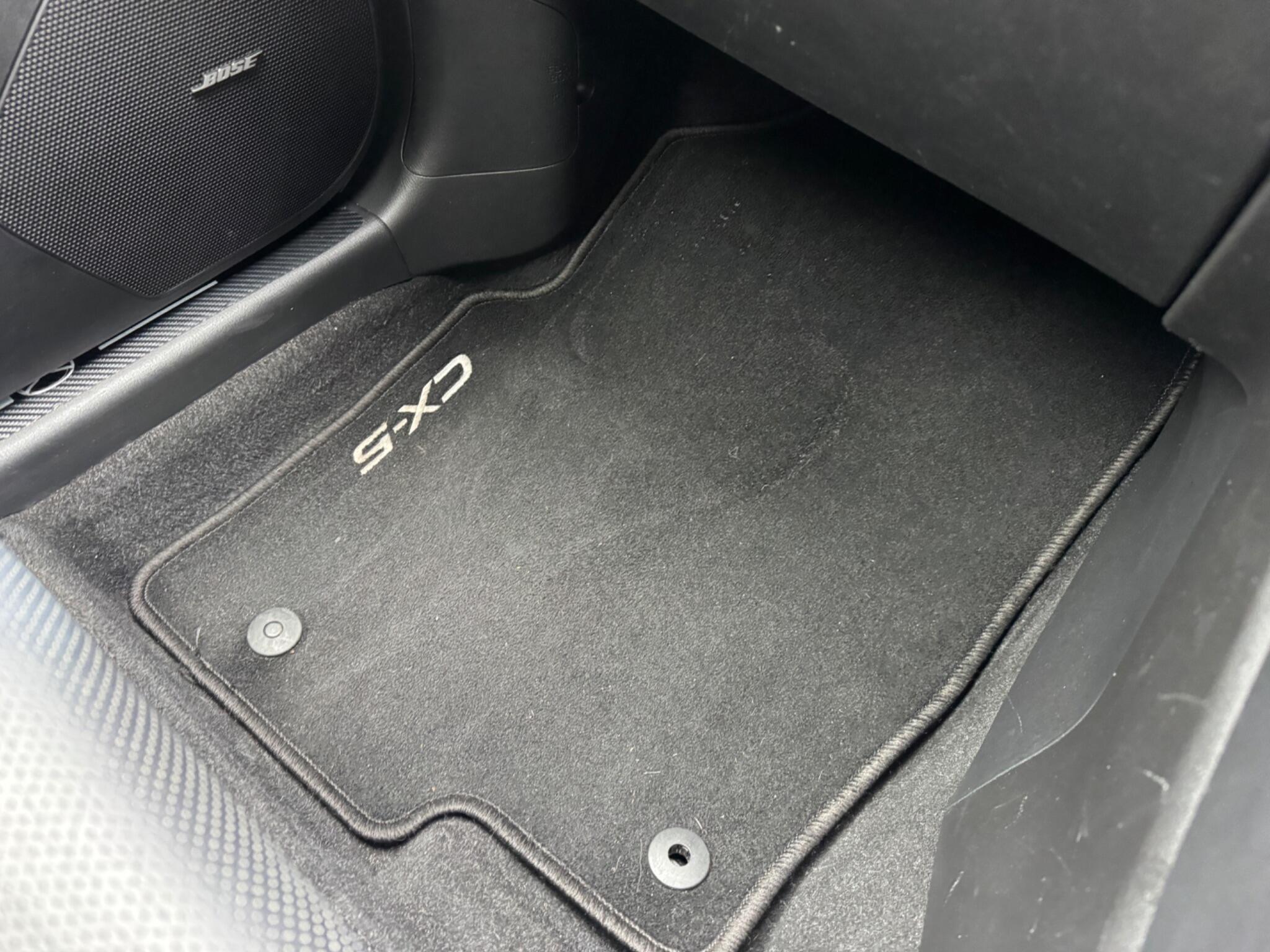 Mazda Skyactiv-G view 70