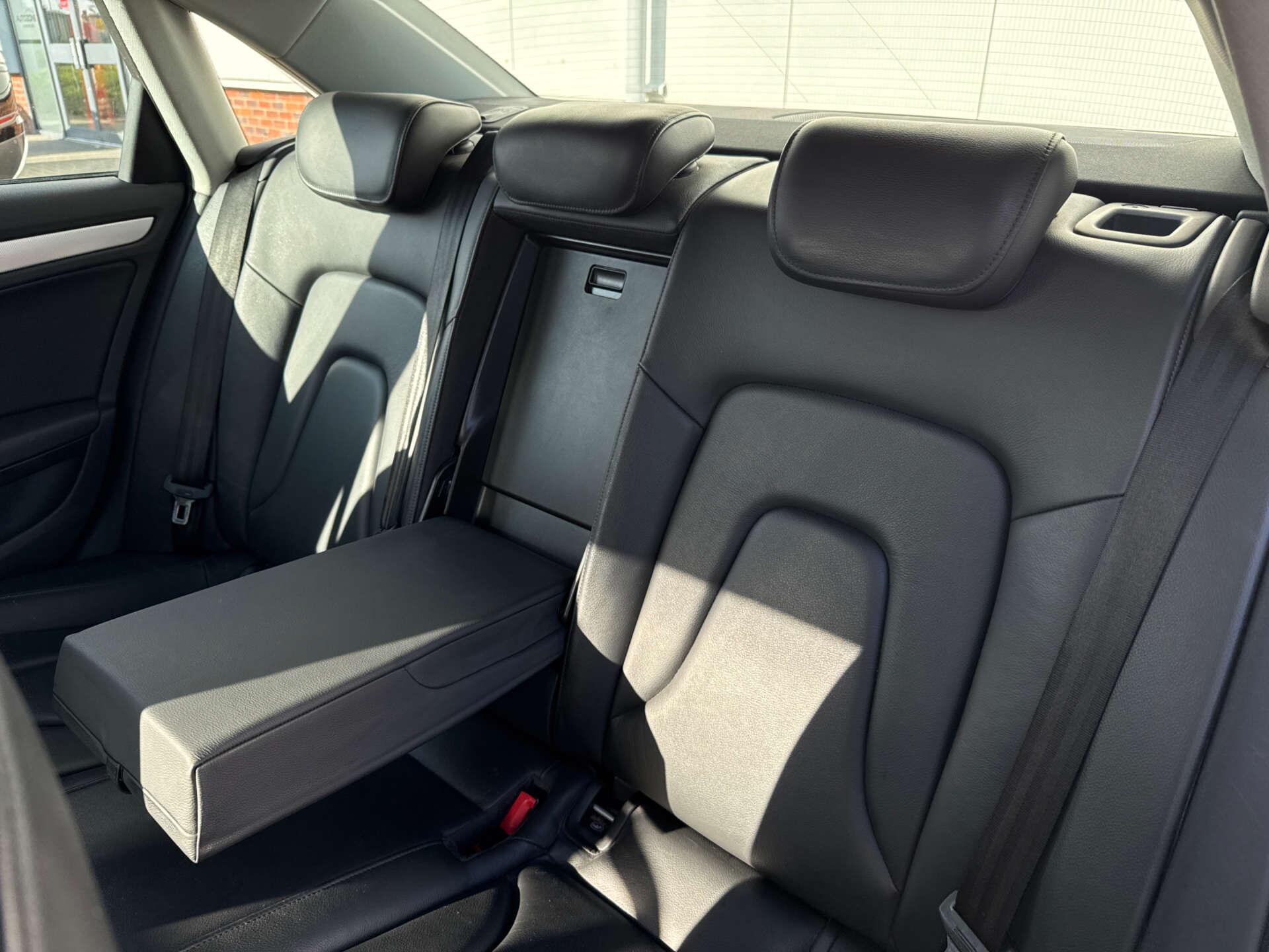 Audi A4 view 36