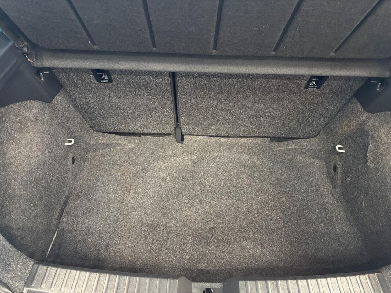SEAT Ibiza view 21