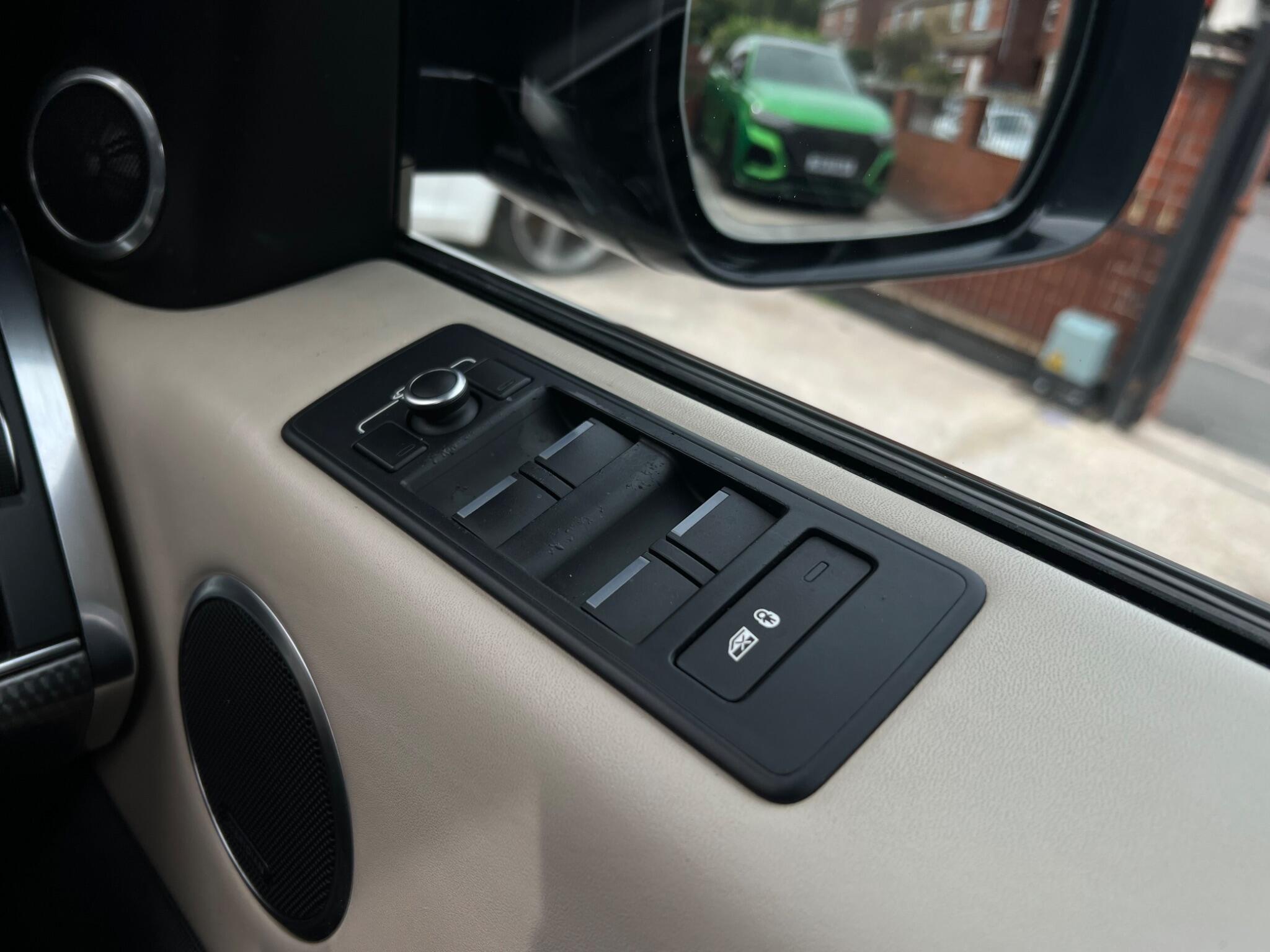Land Rover Range Rover Sport view 61