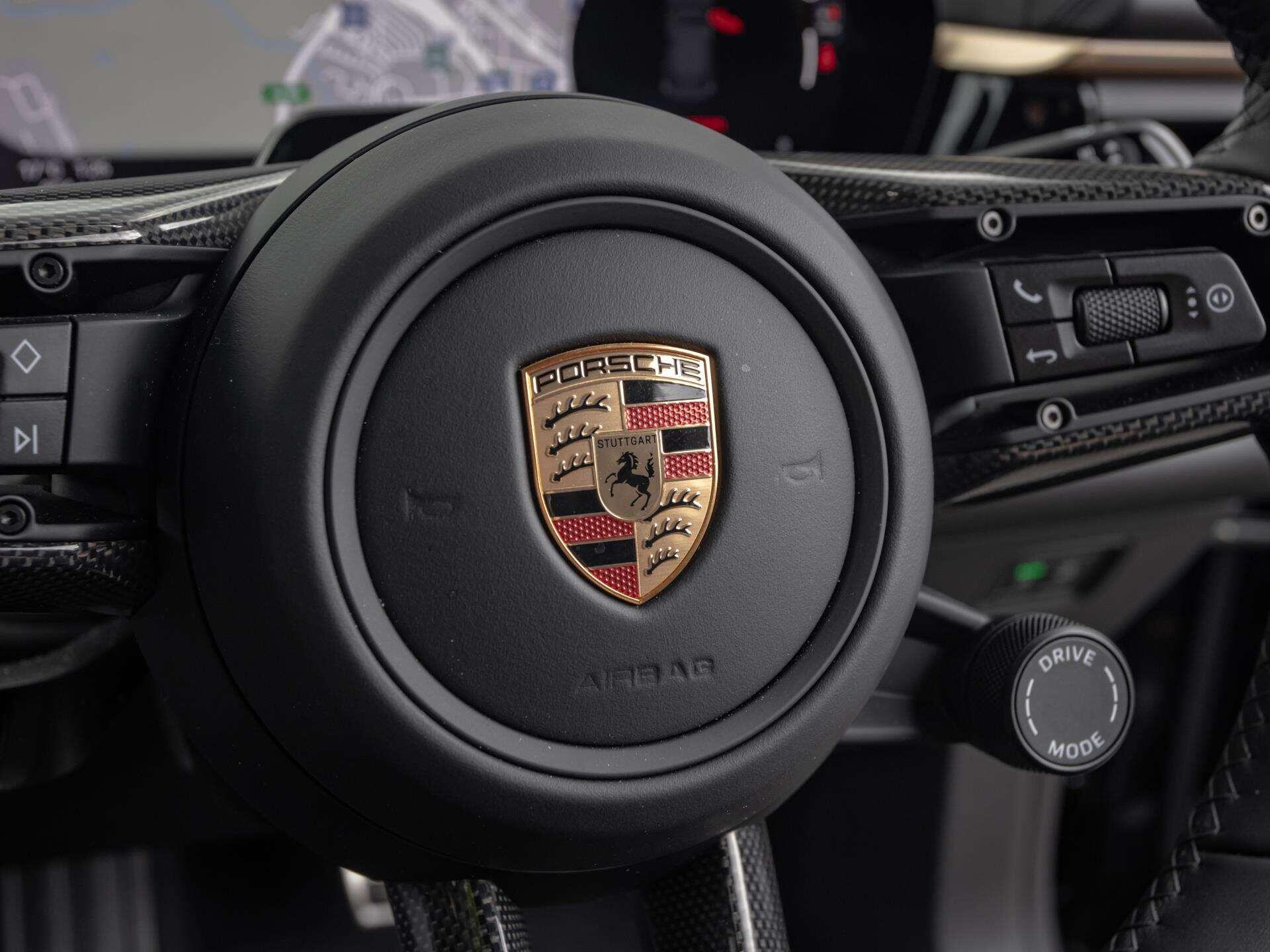 Porsche Macan view 35