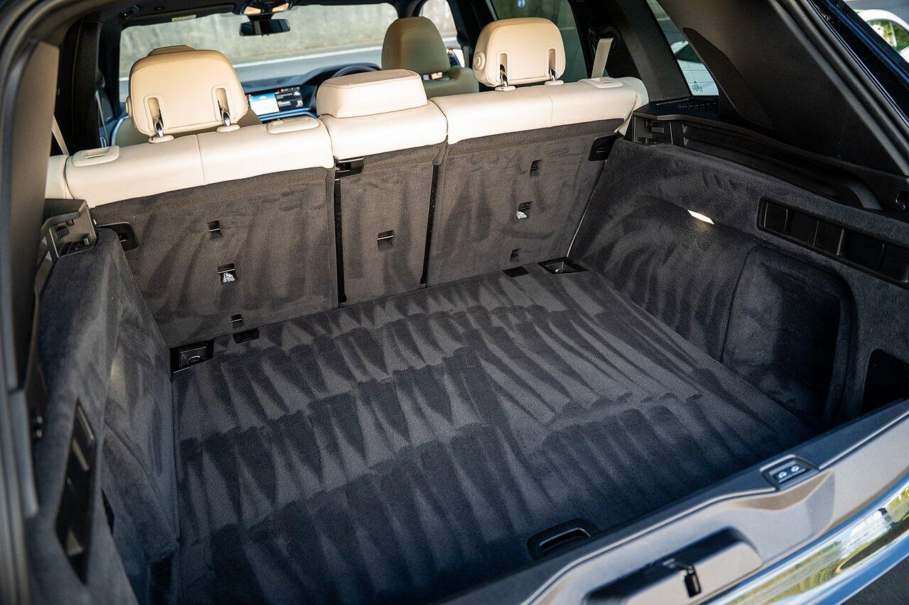 BMW X5 view 64