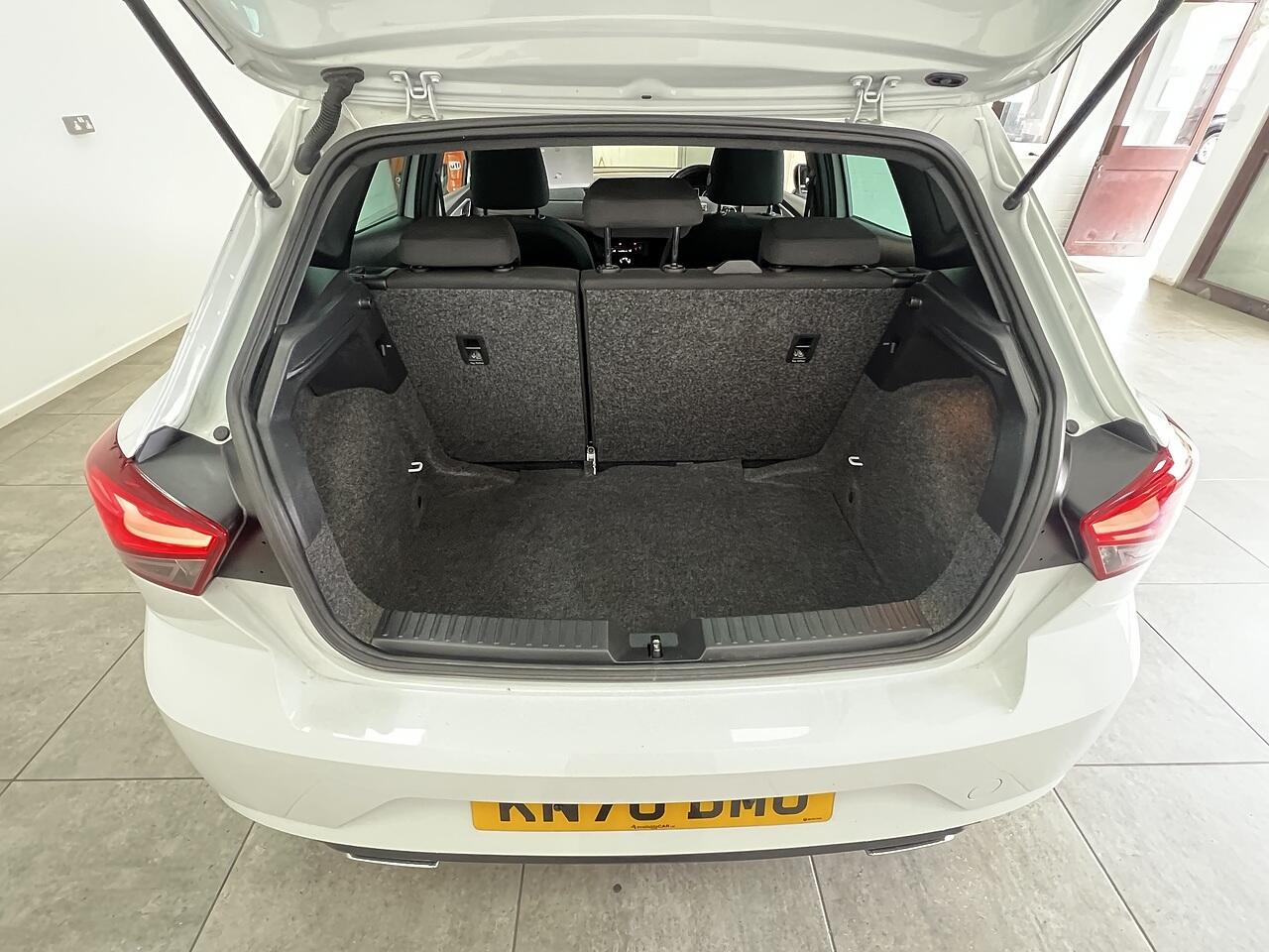 SEAT Ibiza view 17