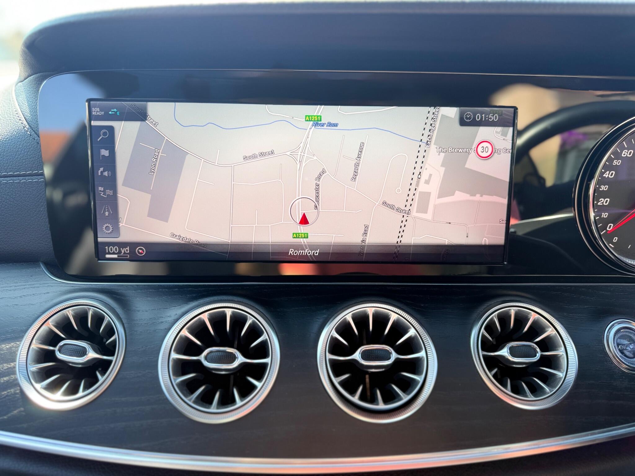 Mercedes-Benz E-Class view 23