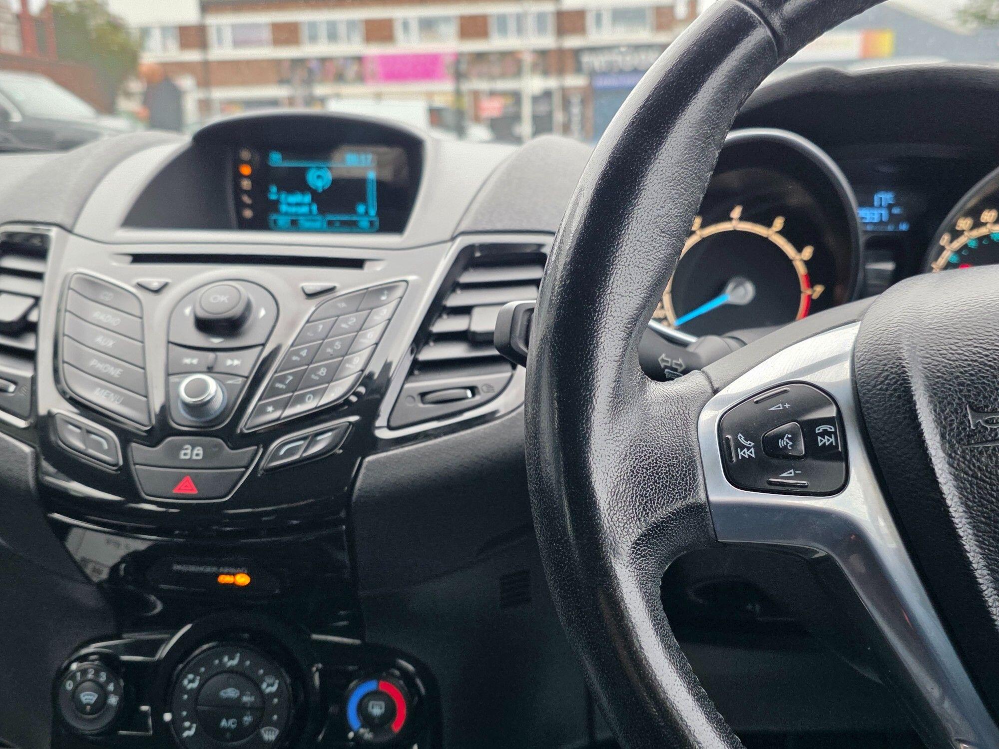 Ford Fiesta view 27