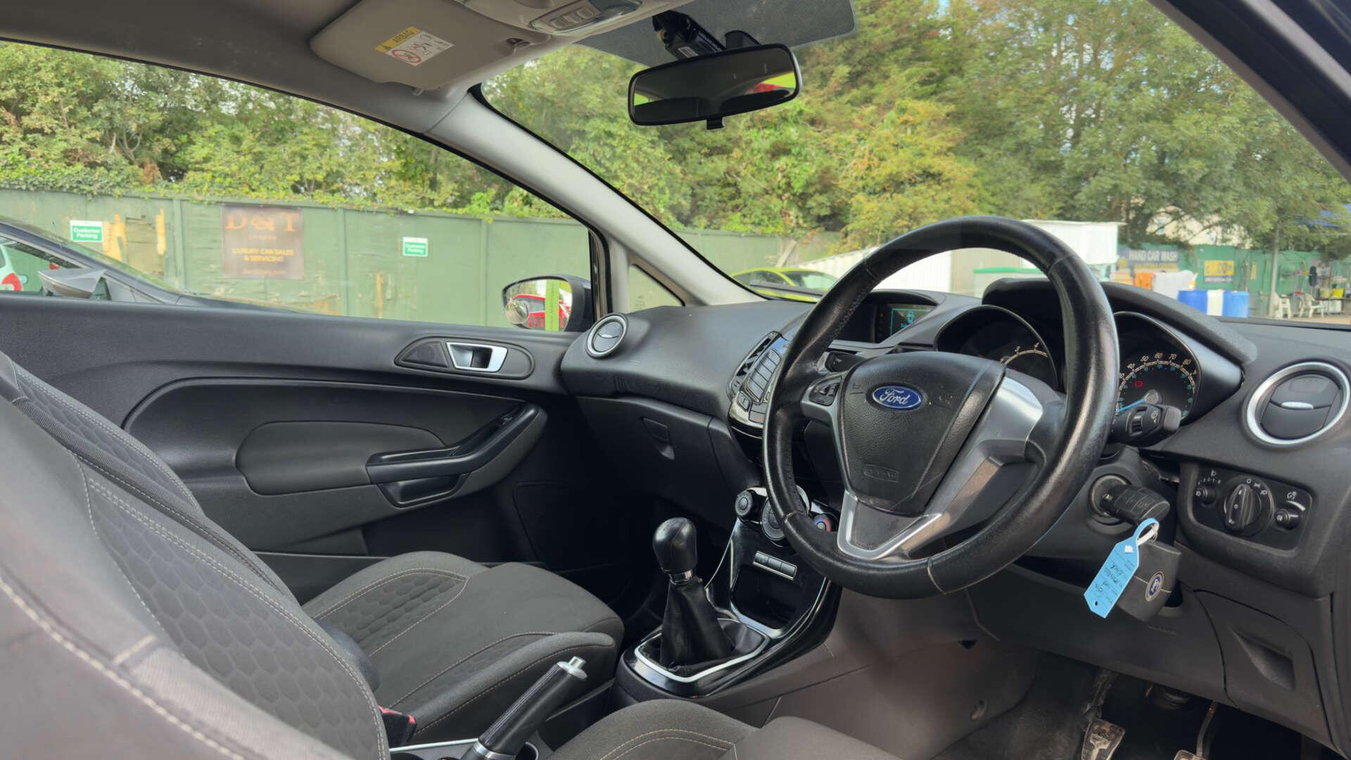 Ford Fiesta view 7