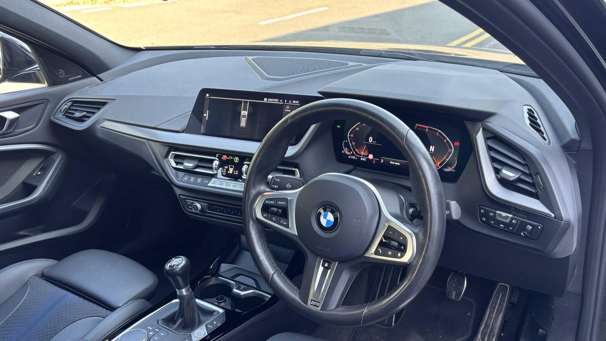 BMW 1 Series view 7