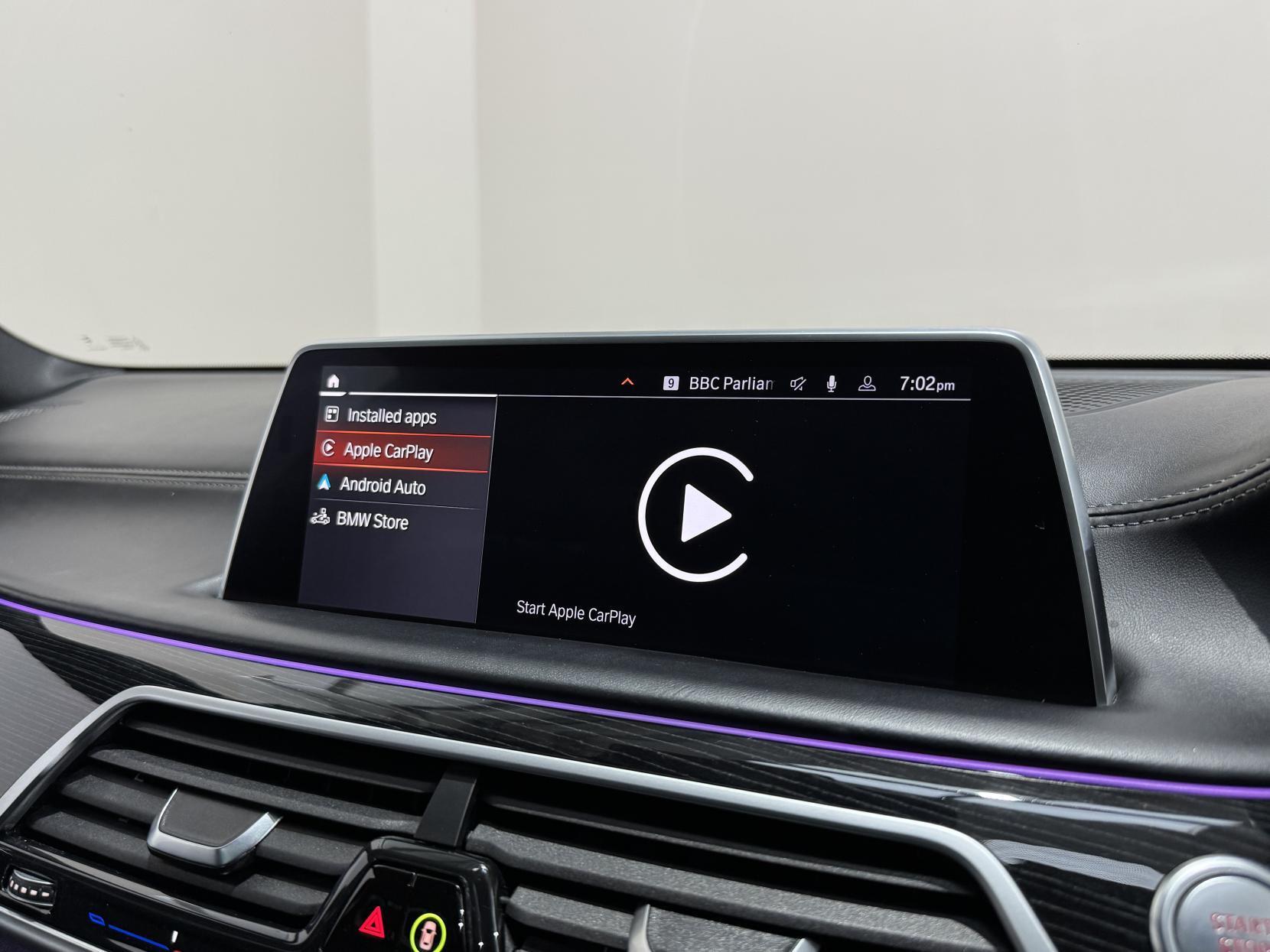BMW 7 Series view 29
