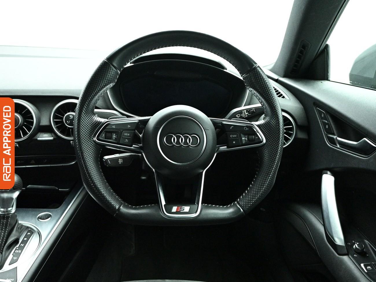 Audi TT view 9