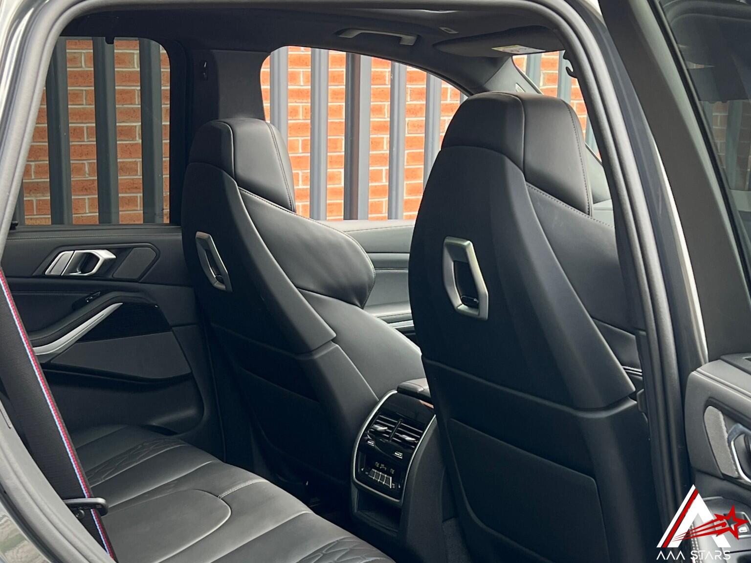 BMW X5 view 5