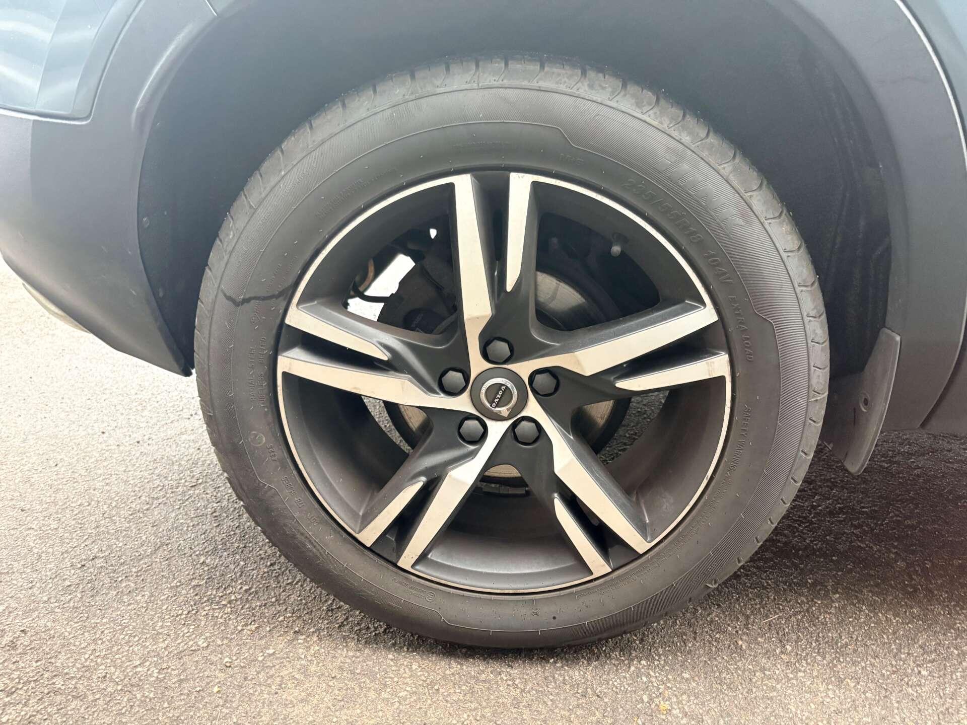 Volvo XC40 view 43