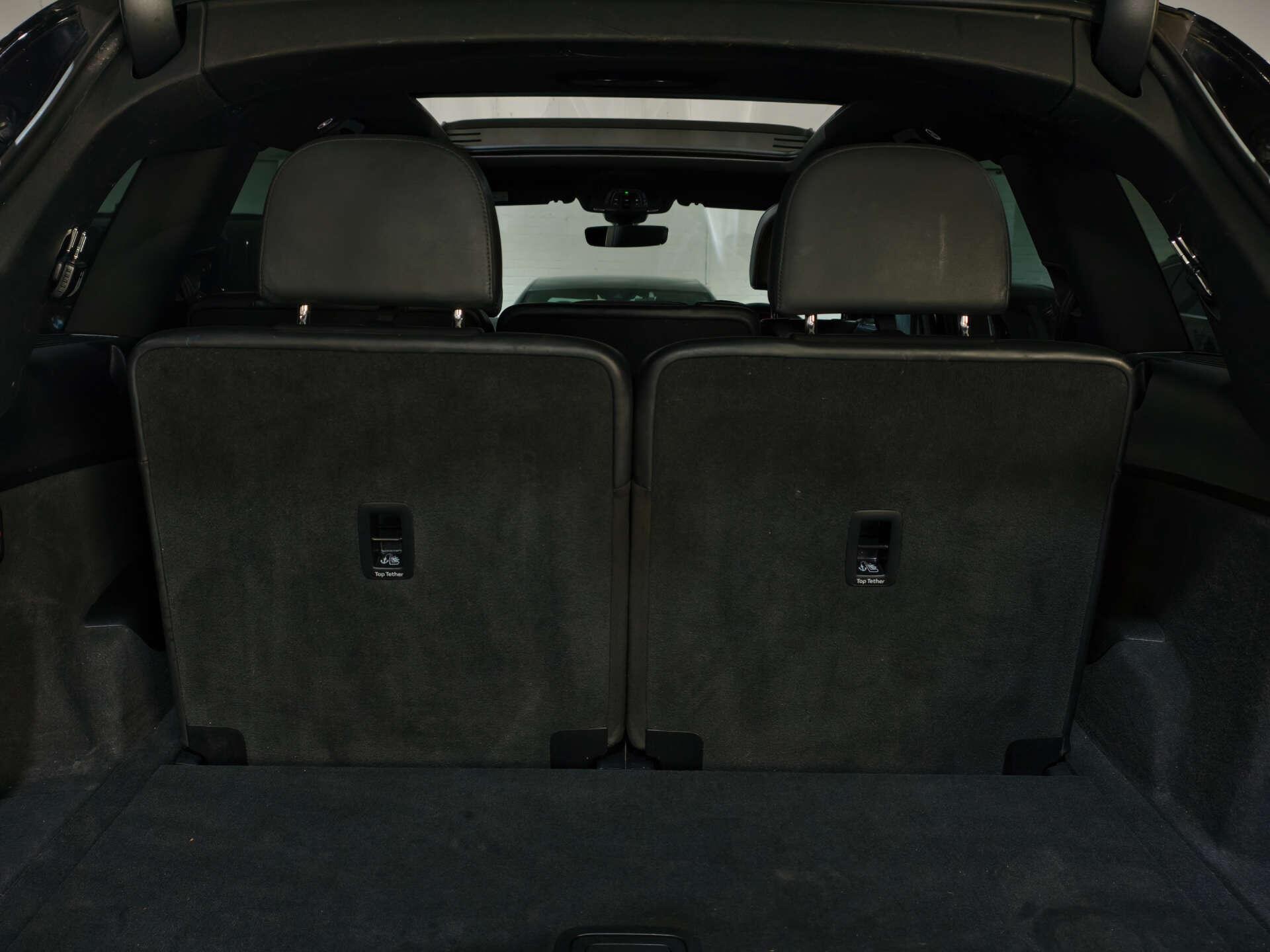 Audi Q7 view 23