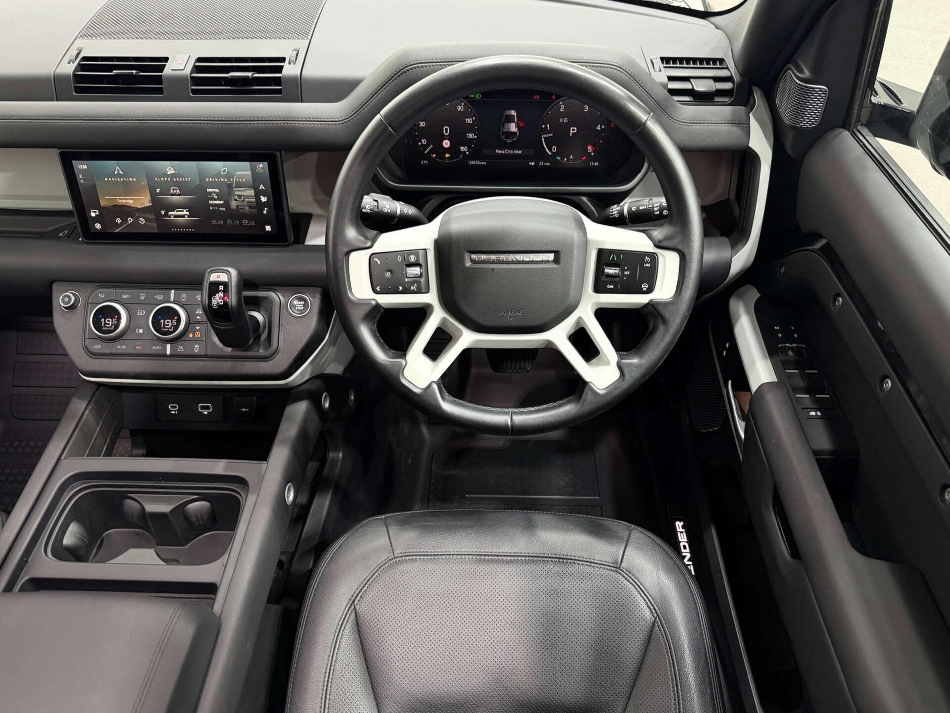 Land Rover Defender view 21