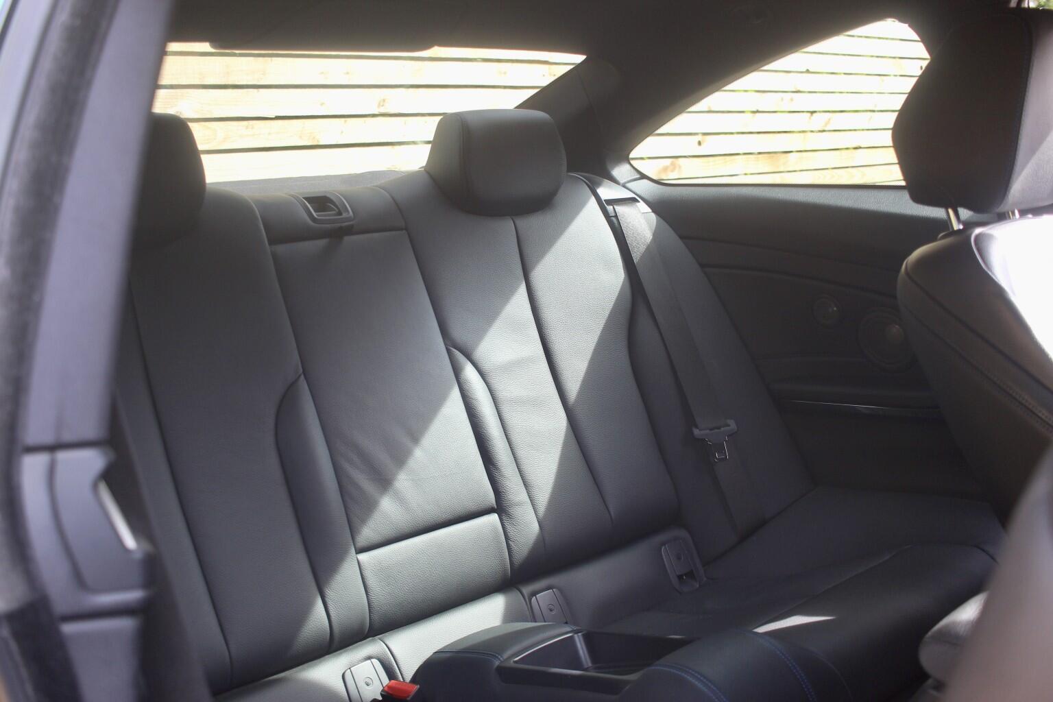 BMW 4 Series view 9