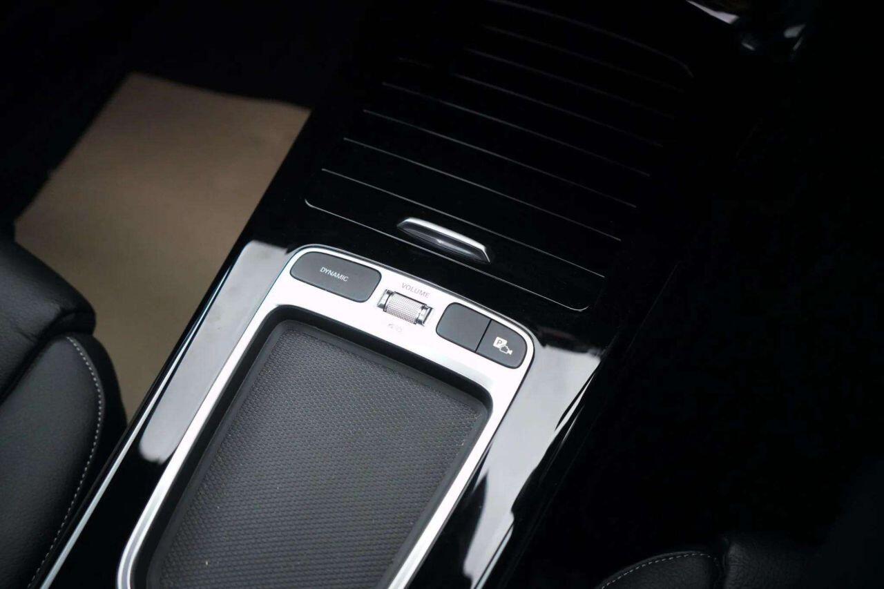 Mercedes-Benz Cla view 41
