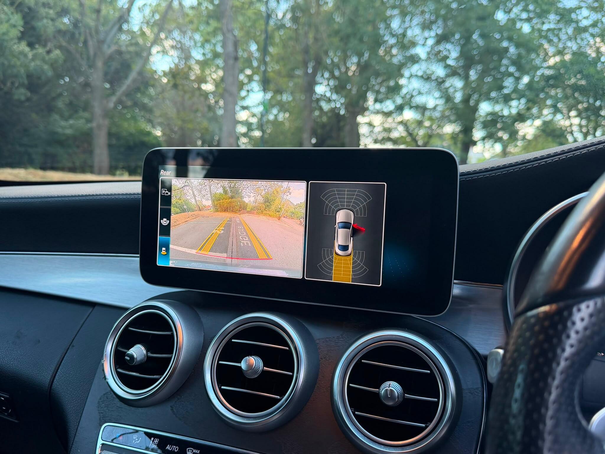 Mercedes-Benz C-Class view 26