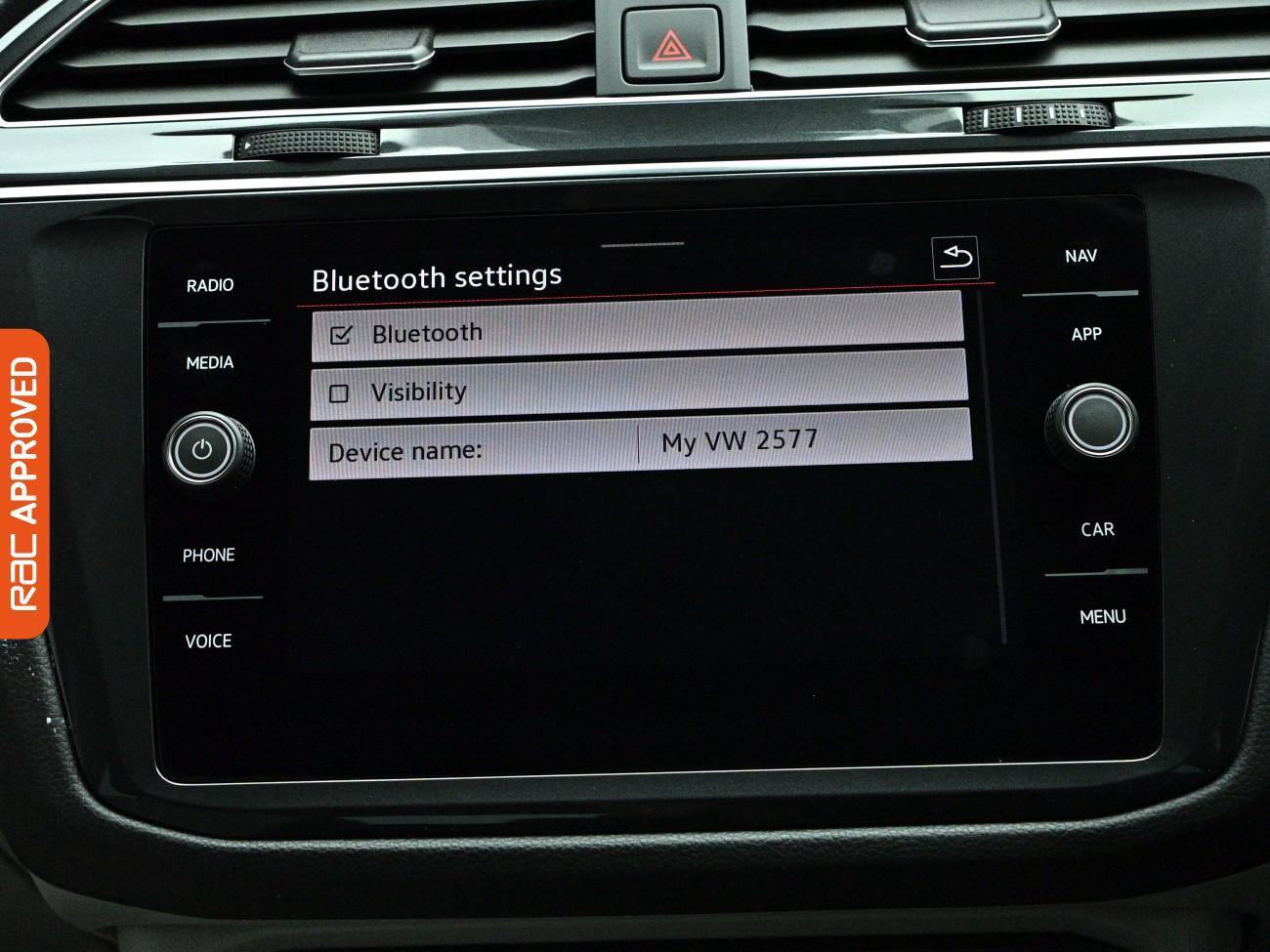Volkswagen Tiguan view 16