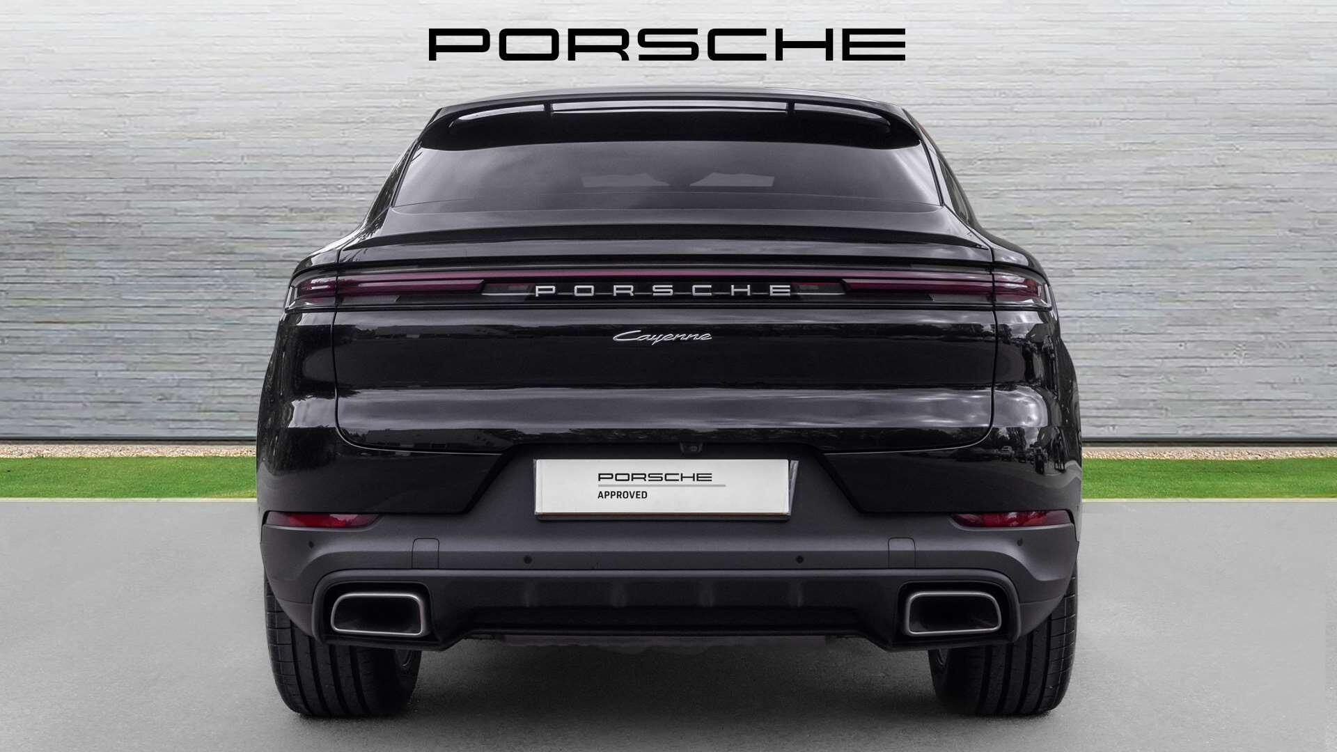 Porsche Cayenne view 10