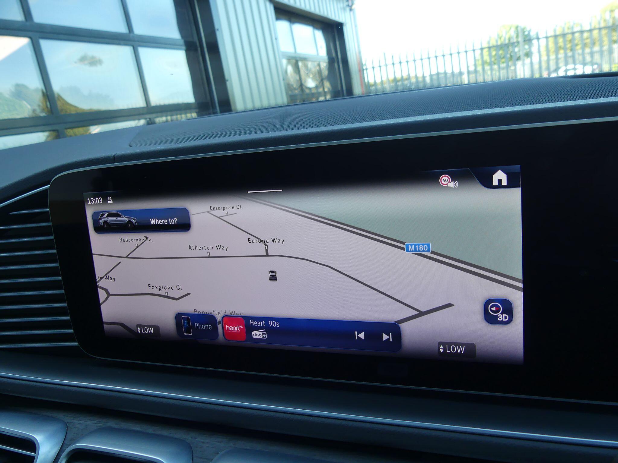 Mercedes-Benz Gle view 22