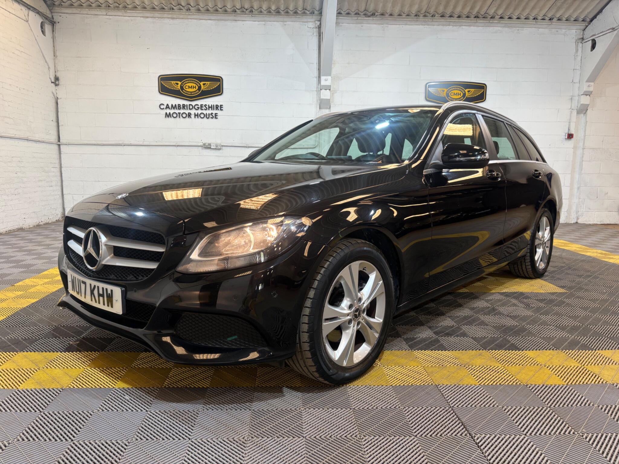 Mercedes-Benz C Class view 3