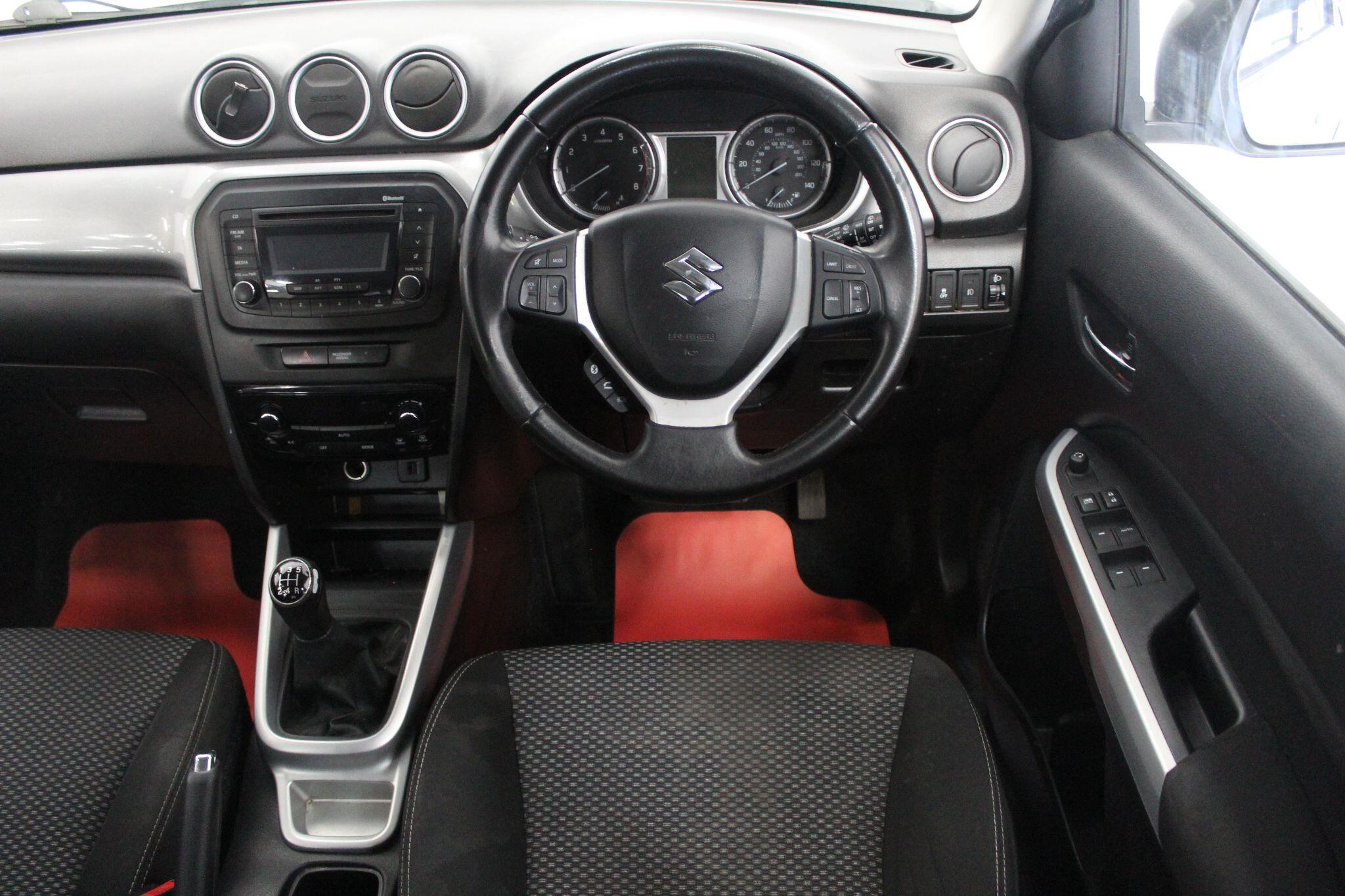 Suzuki Vitara view 39
