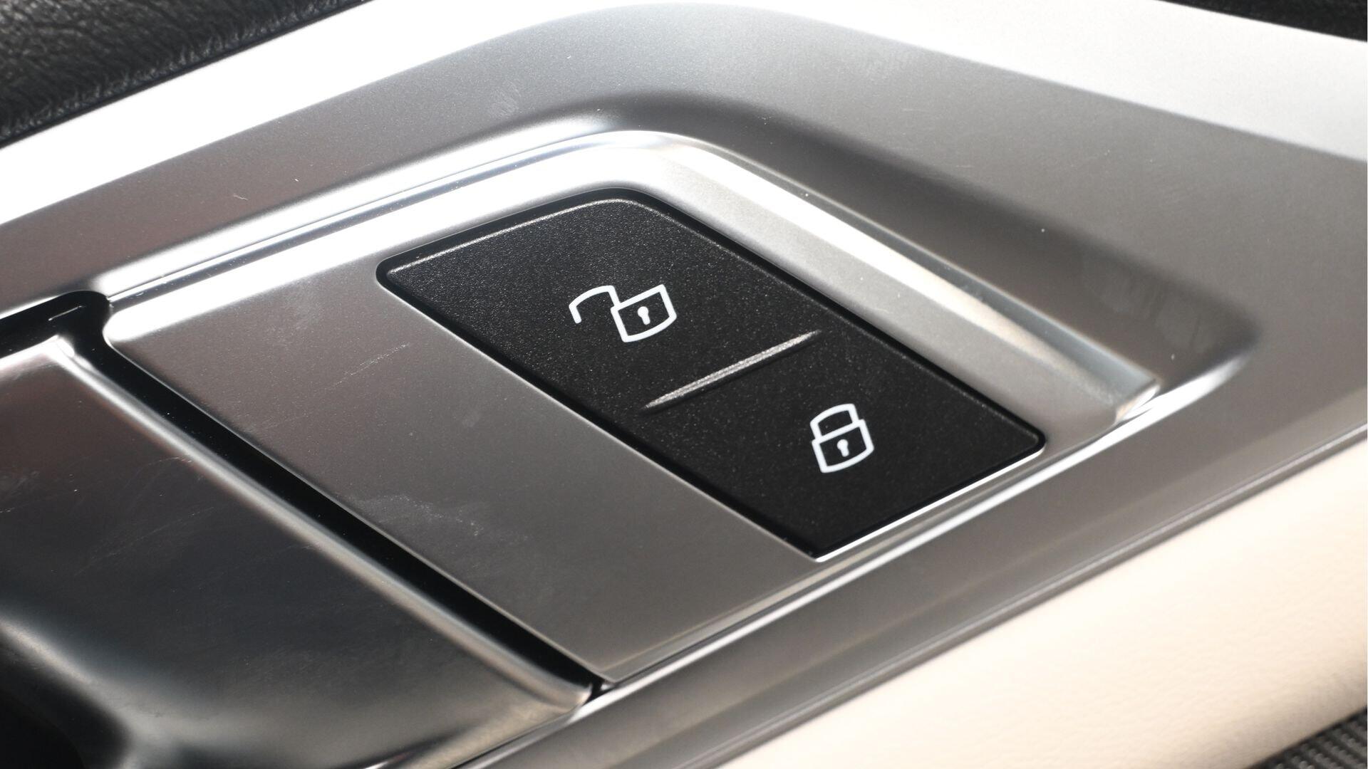 BMW i4 view 29