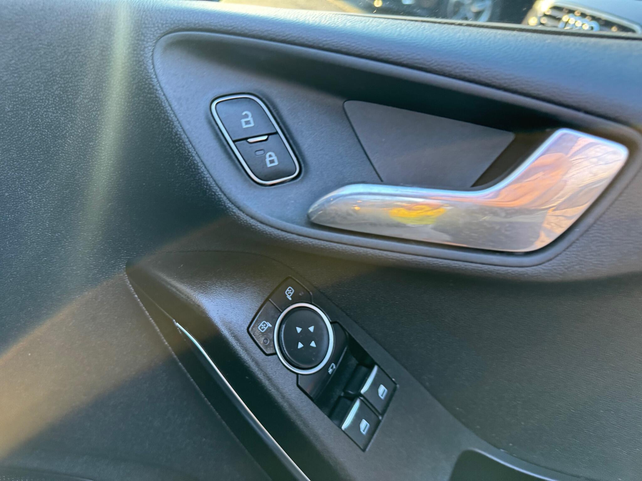 Ford Fiesta view 18