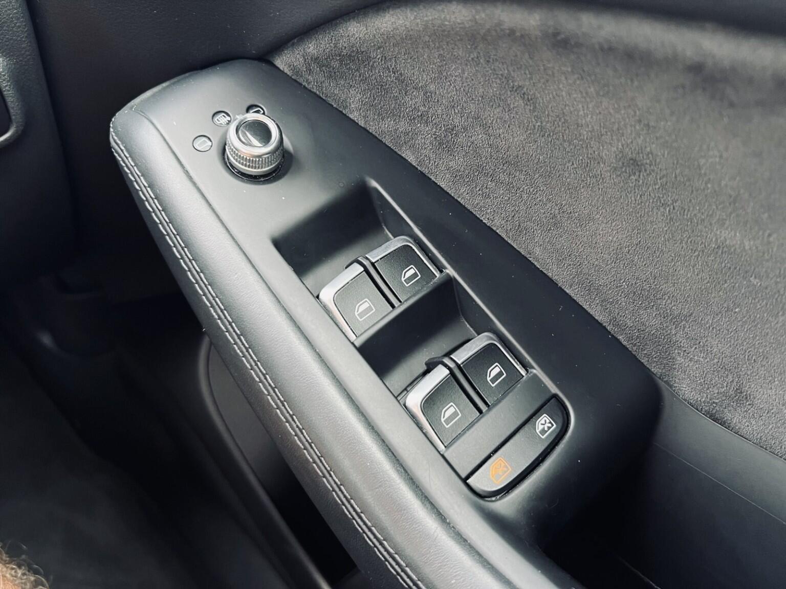 Audi Q5 view 30