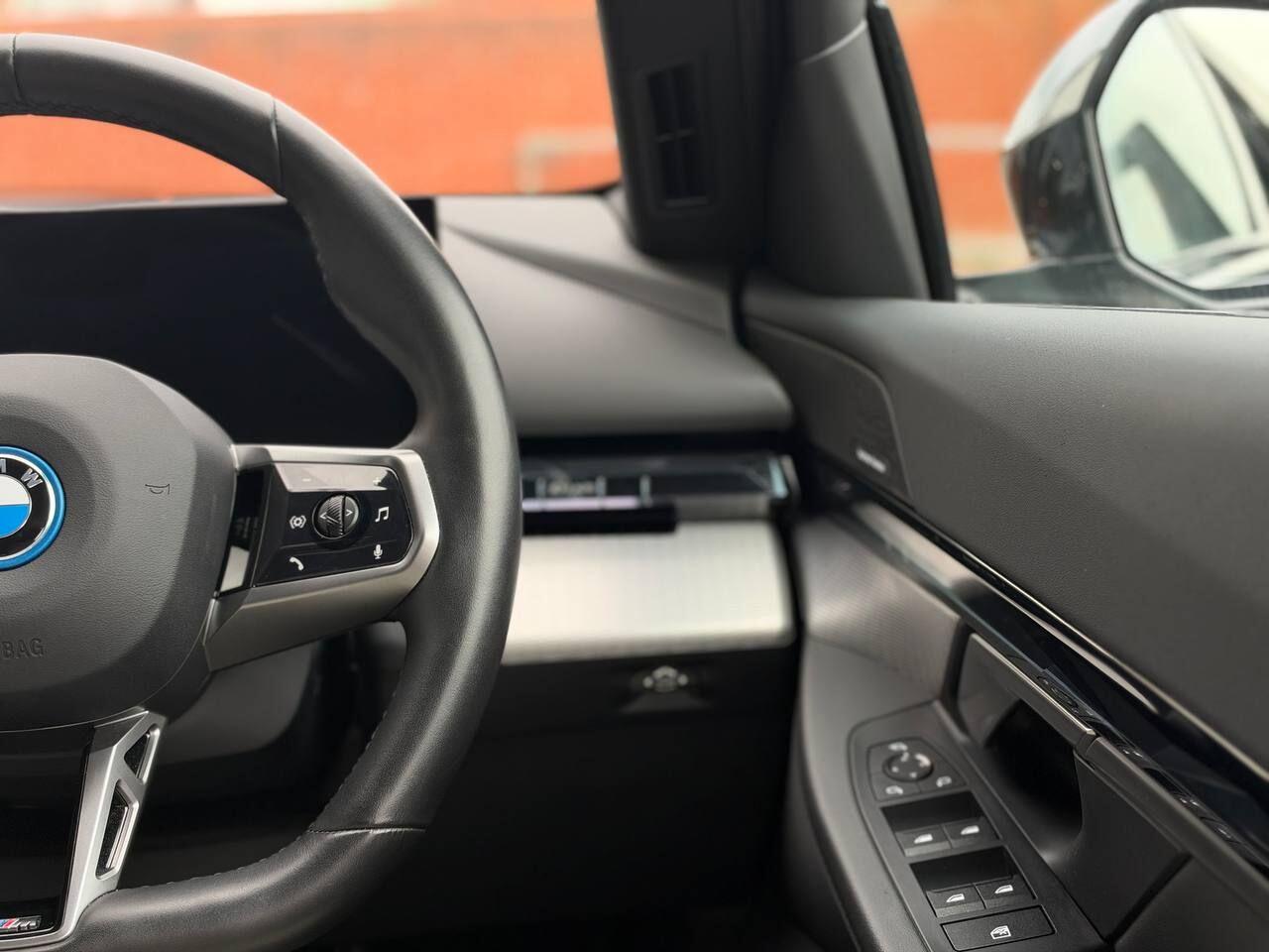 BMW i5 view 32