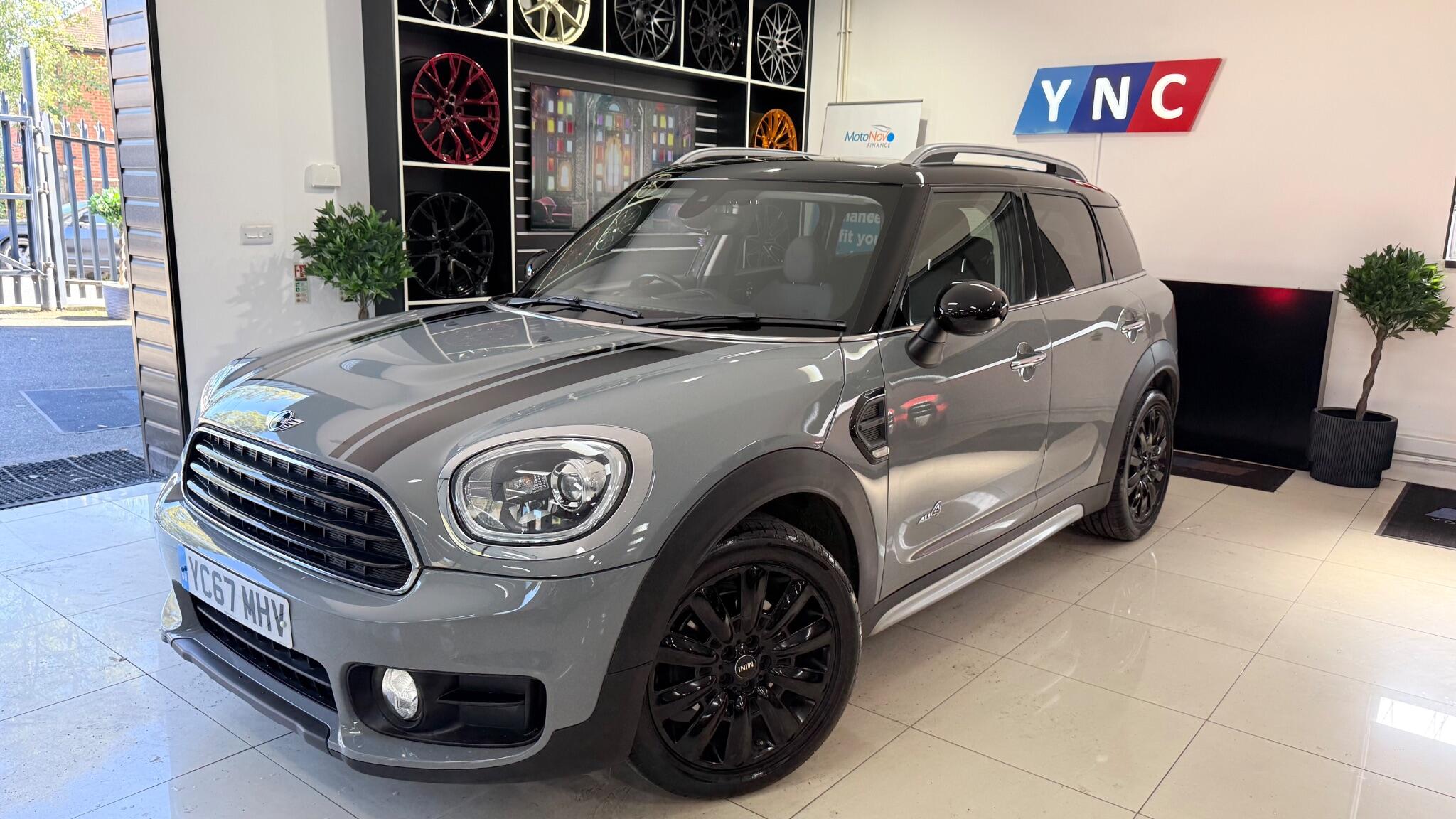 MINI Countryman view 2