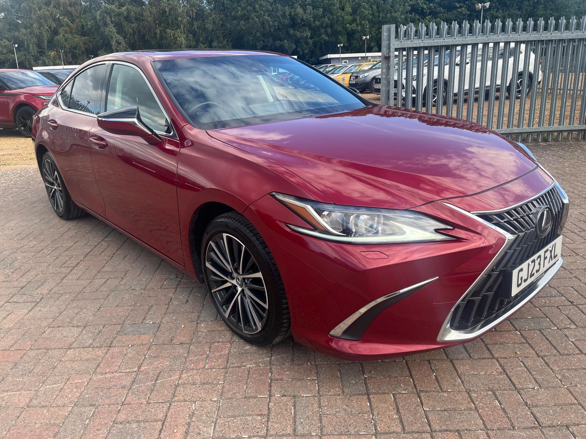 Lexus ES view 10