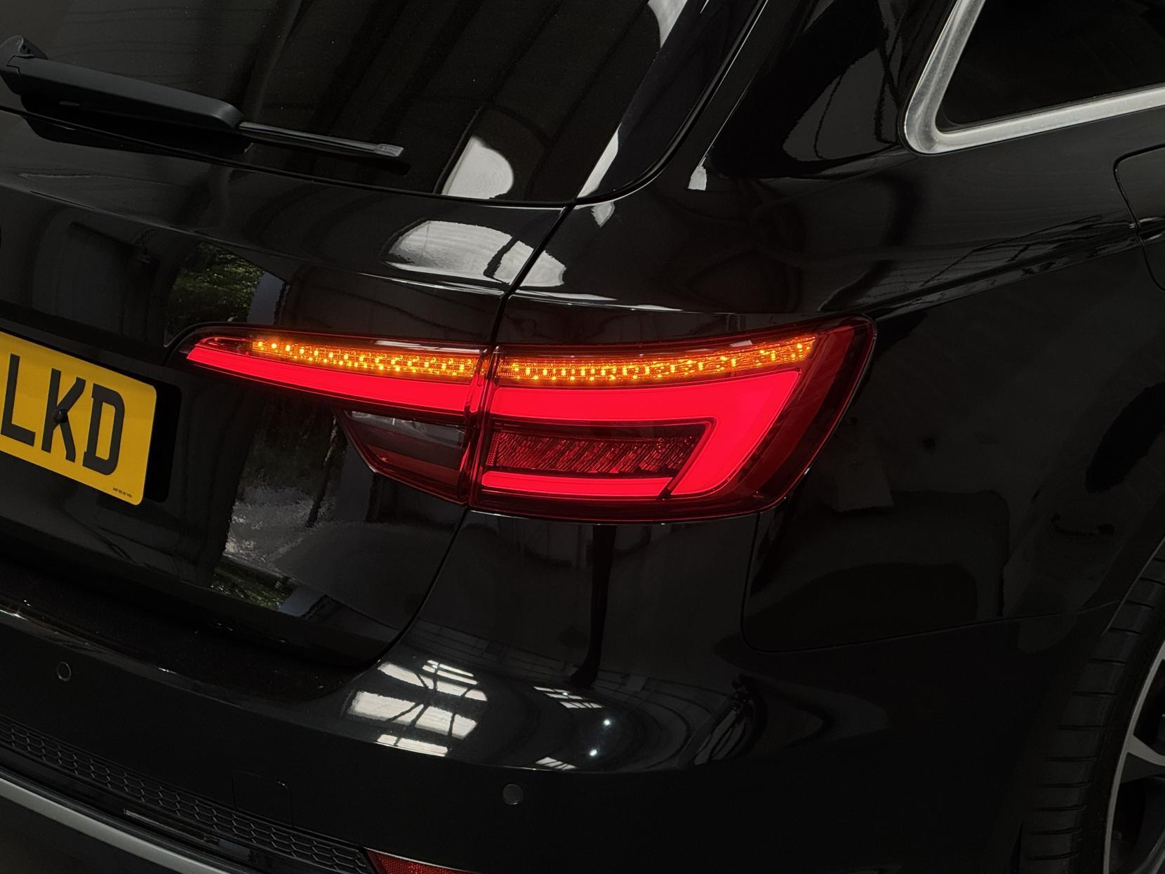 Audi S4 Avant view 16