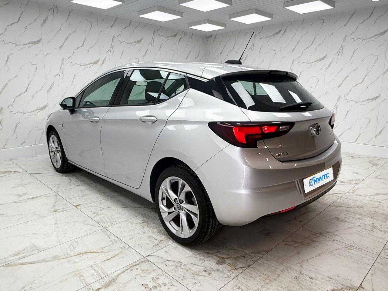 Vauxhall Astra view 8