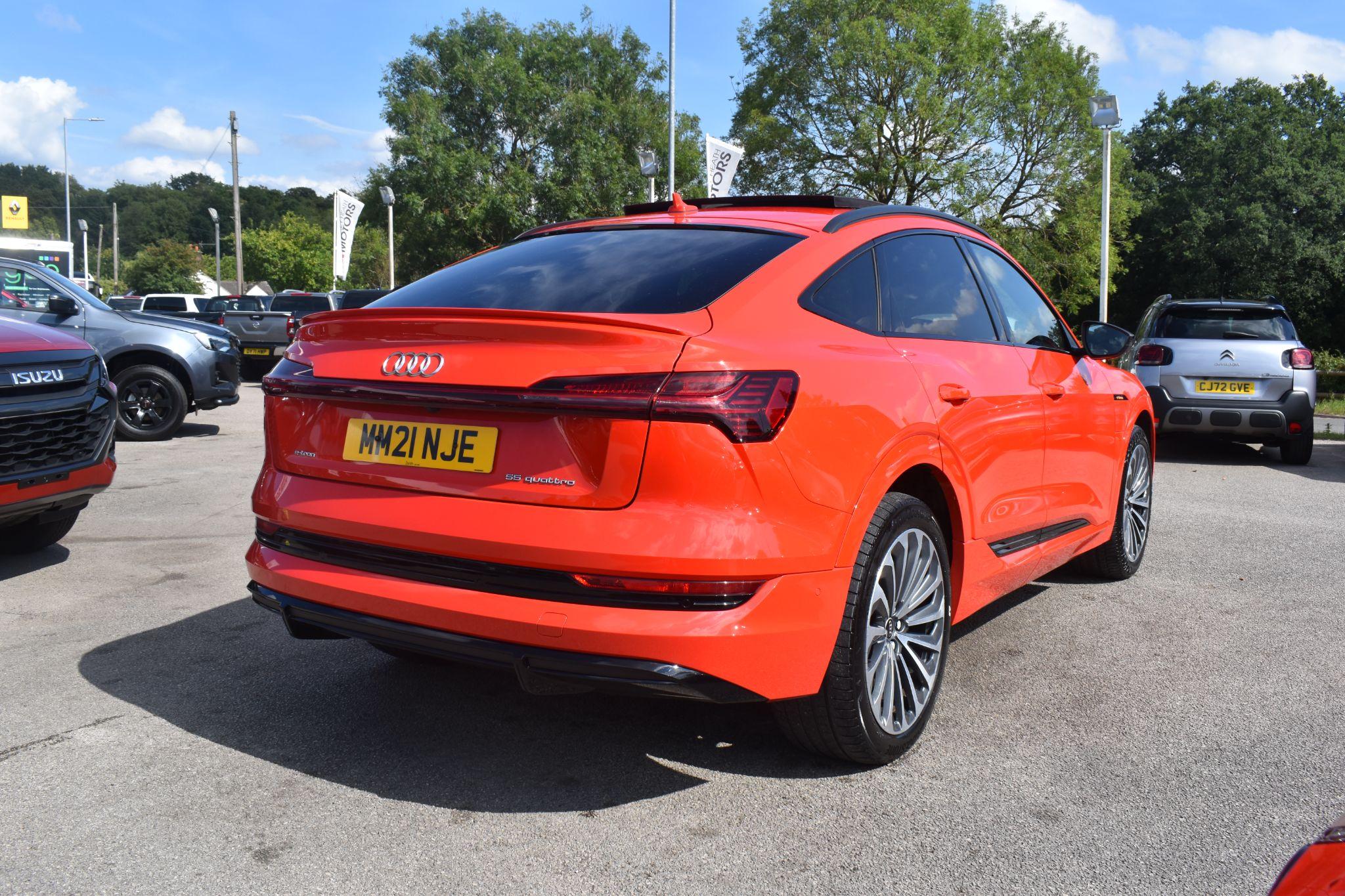 e-tron - 55 Launch Edition Sportback Auto quattro 5dr 95kWh - Image 15