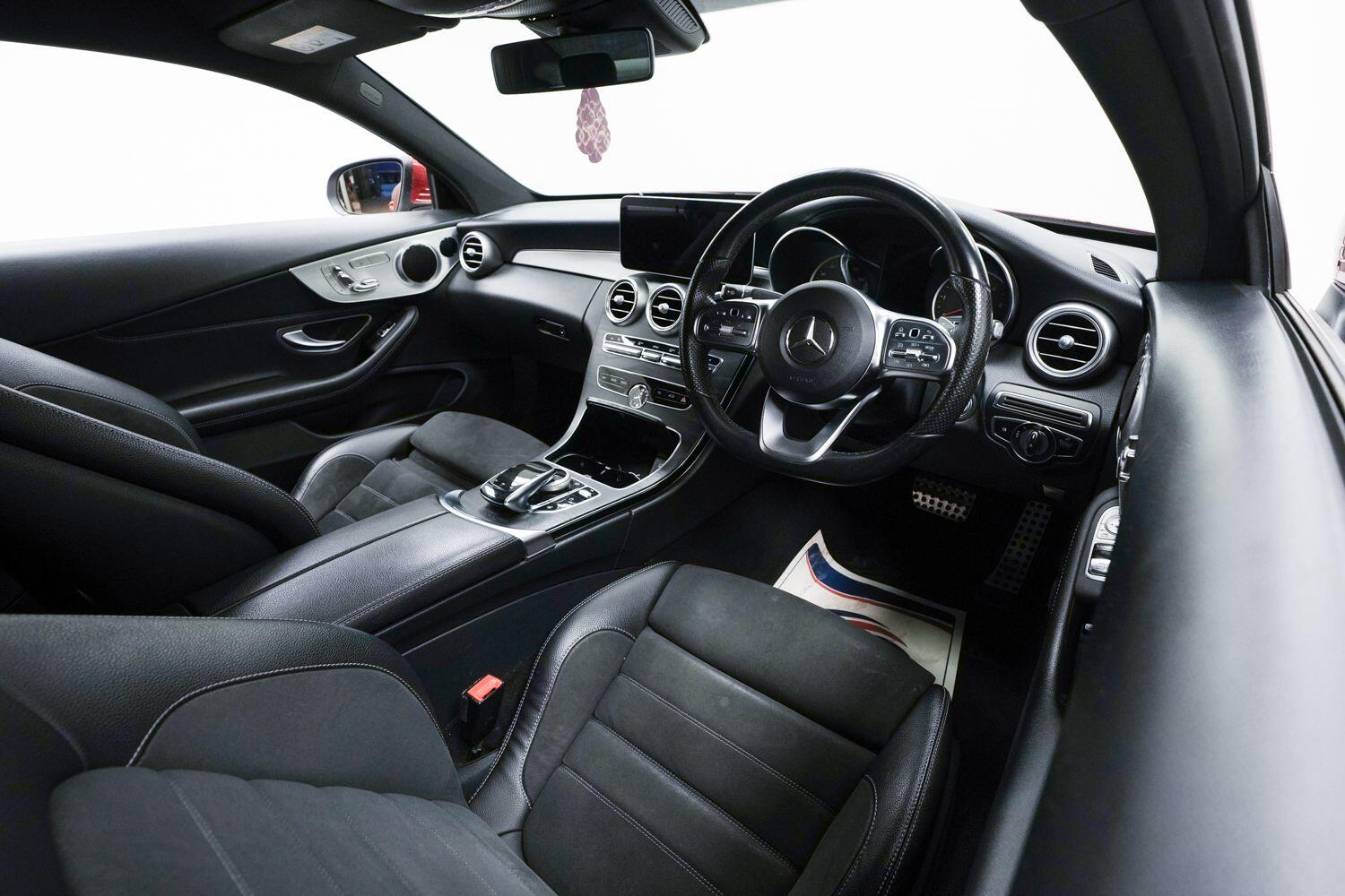 Mercedes-Benz C Class view 8