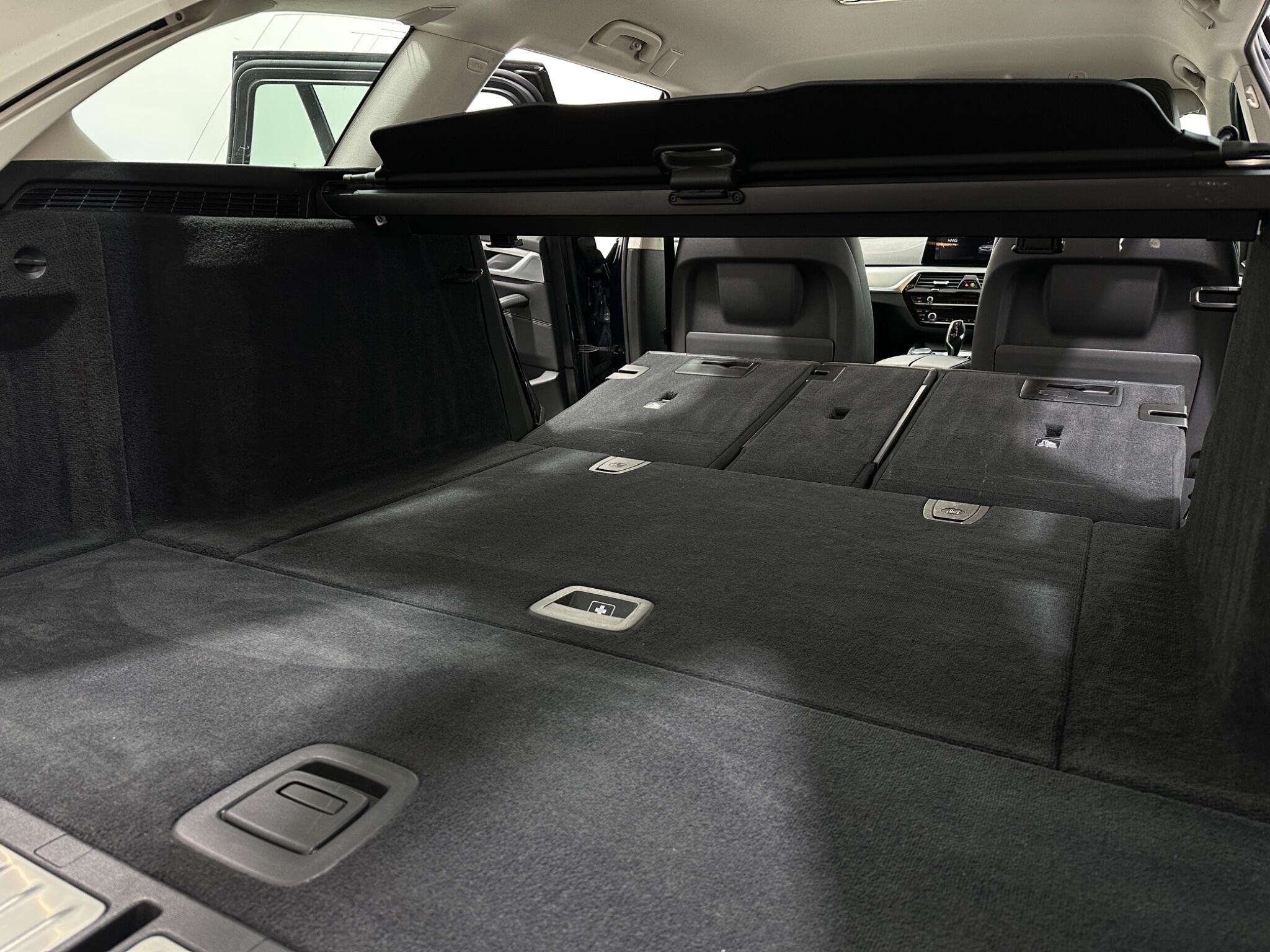 BMW 5 Series view 46