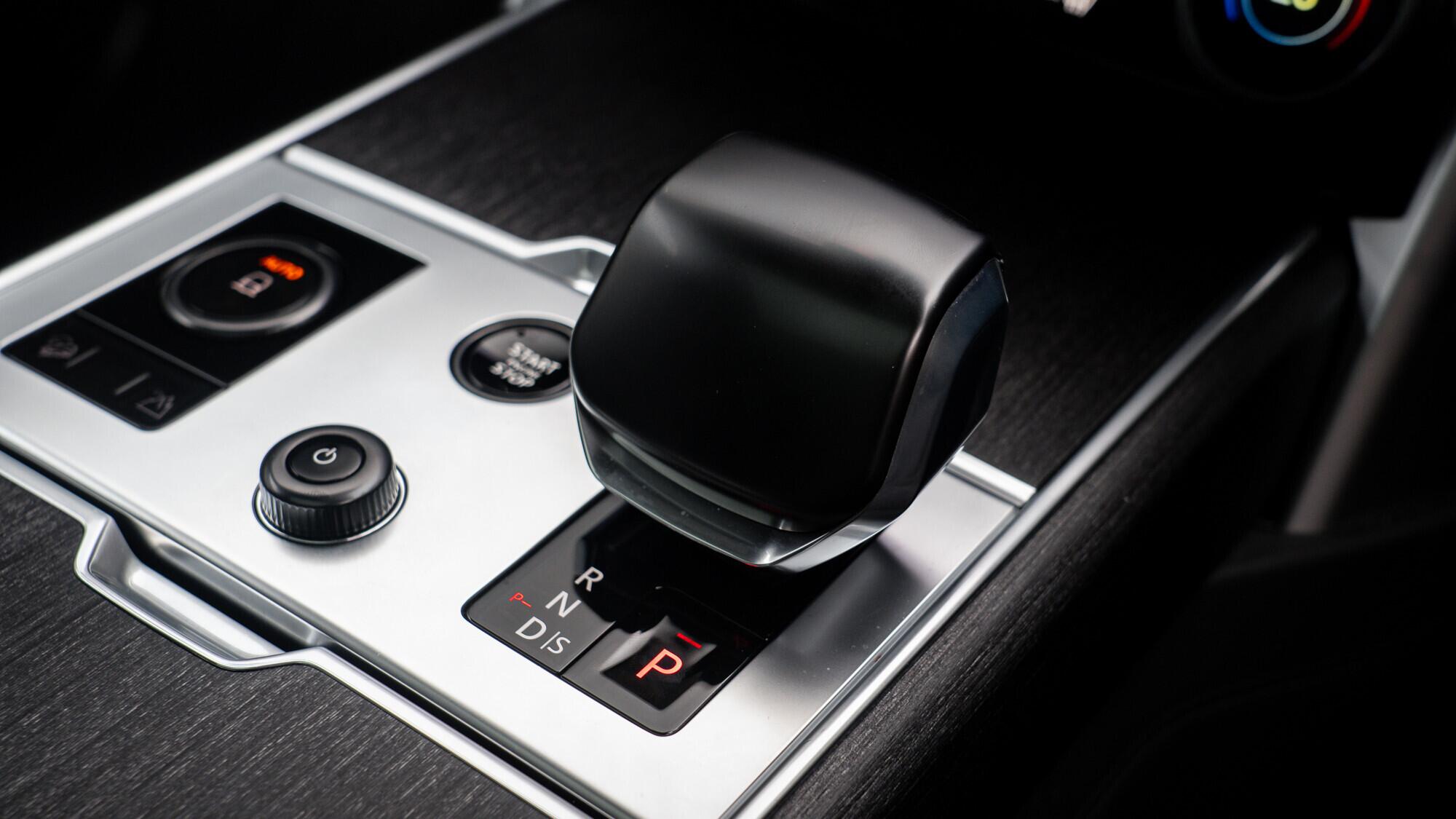 Land Rover Range Rover view 52