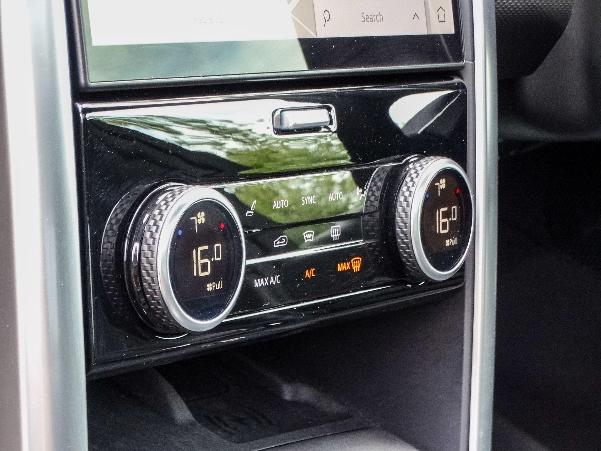 Land Rover Discovery 3 view 19