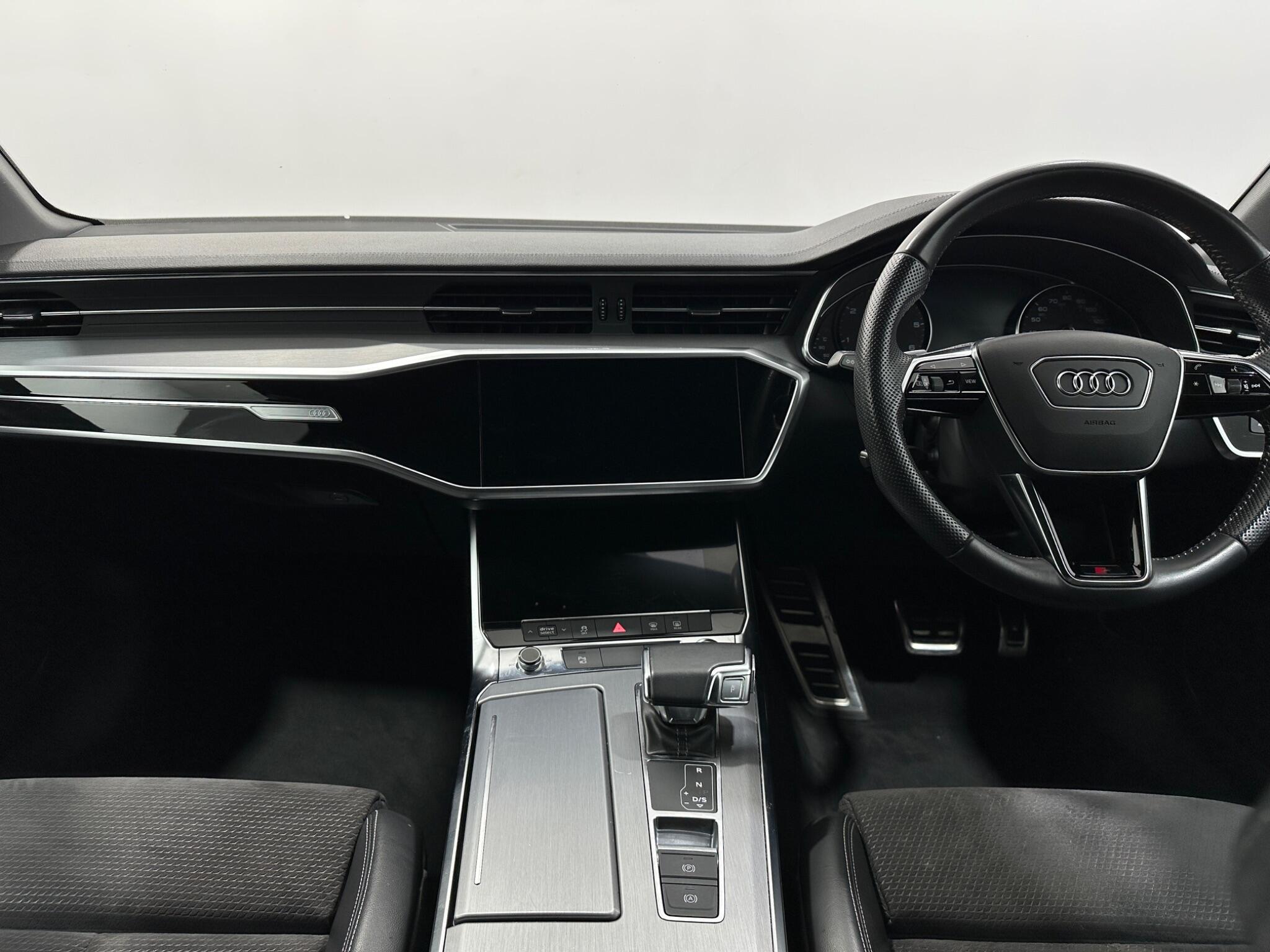 Audi A6 view 20