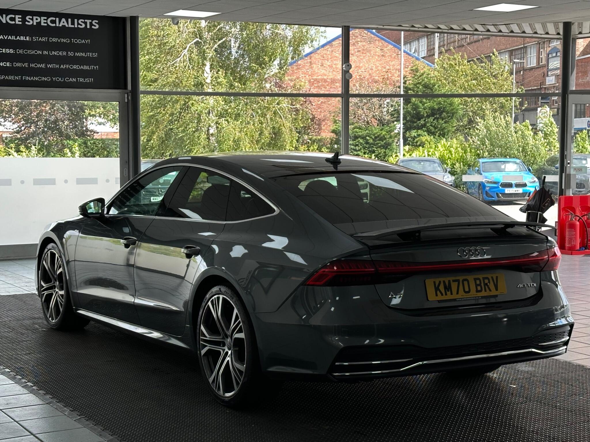 Audi A7 view 9