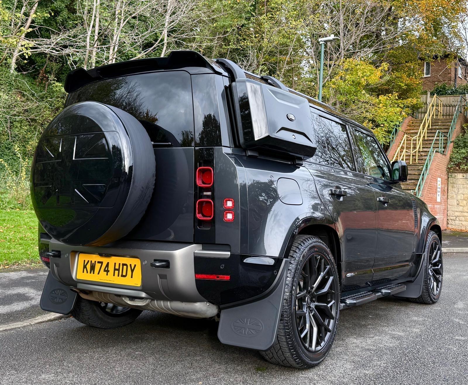 Land Rover Defender view 72