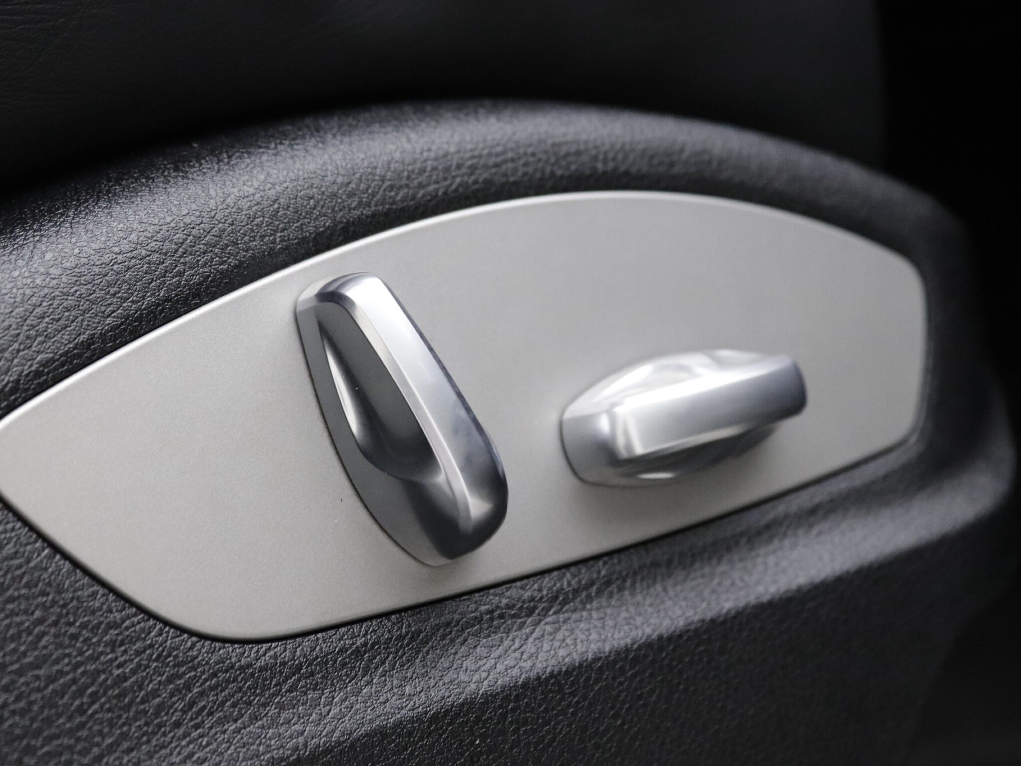 Porsche Macan view 27