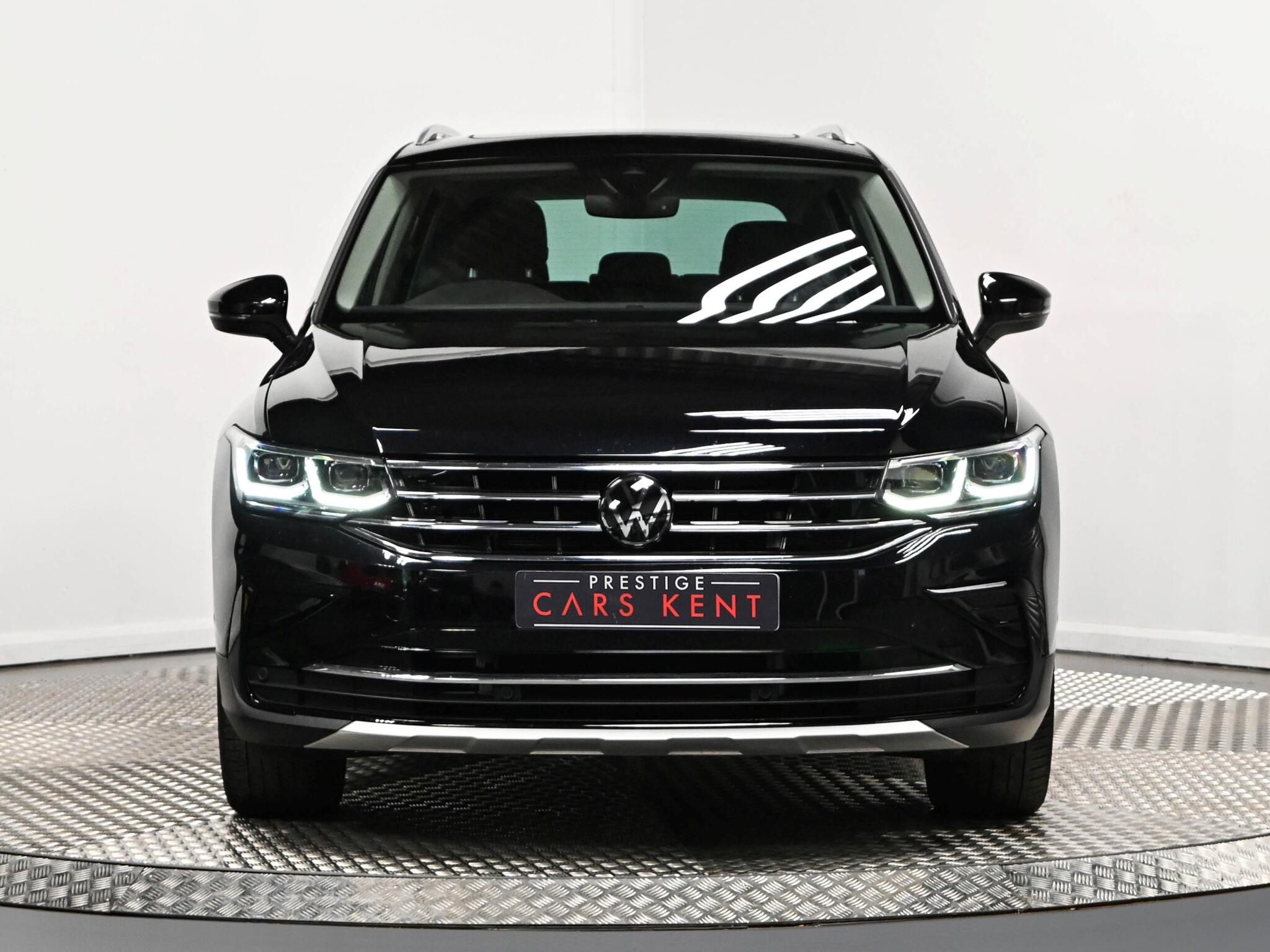Volkswagen Tiguan view 36