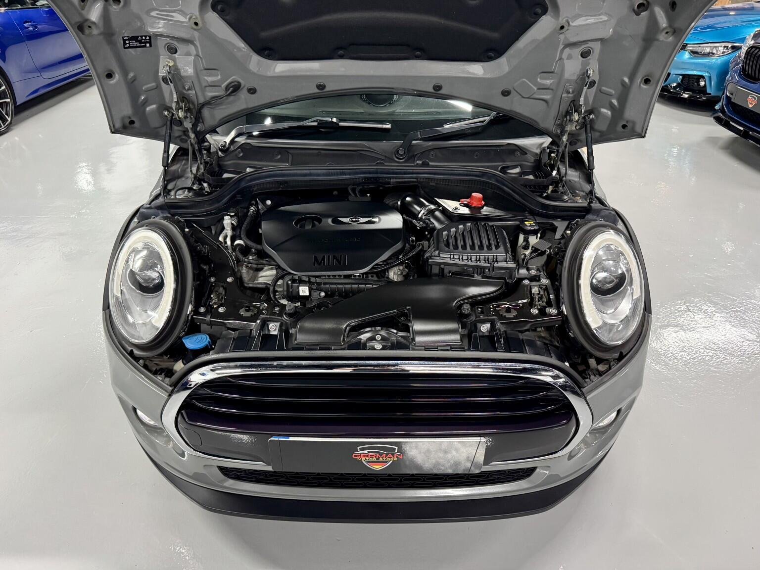 Mini Cooper view 27