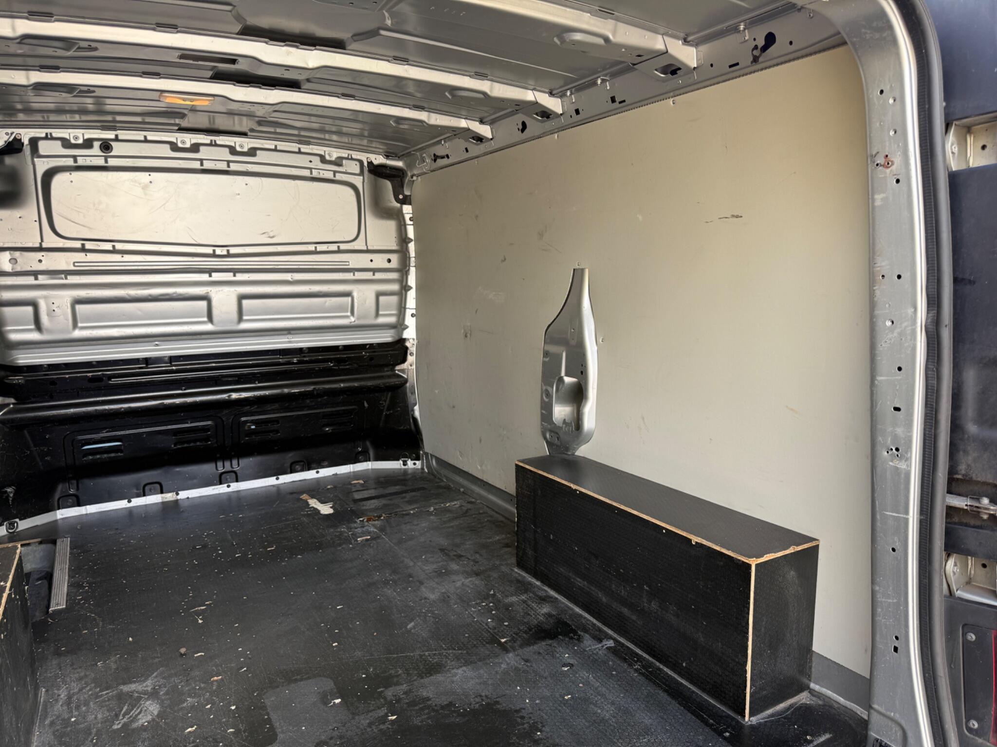 Vauxhall Vivaro - Image 42