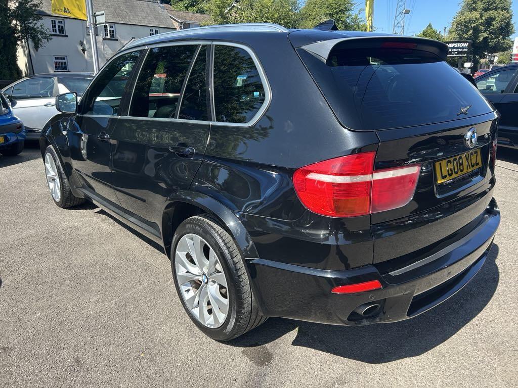 BMW X5 view 4