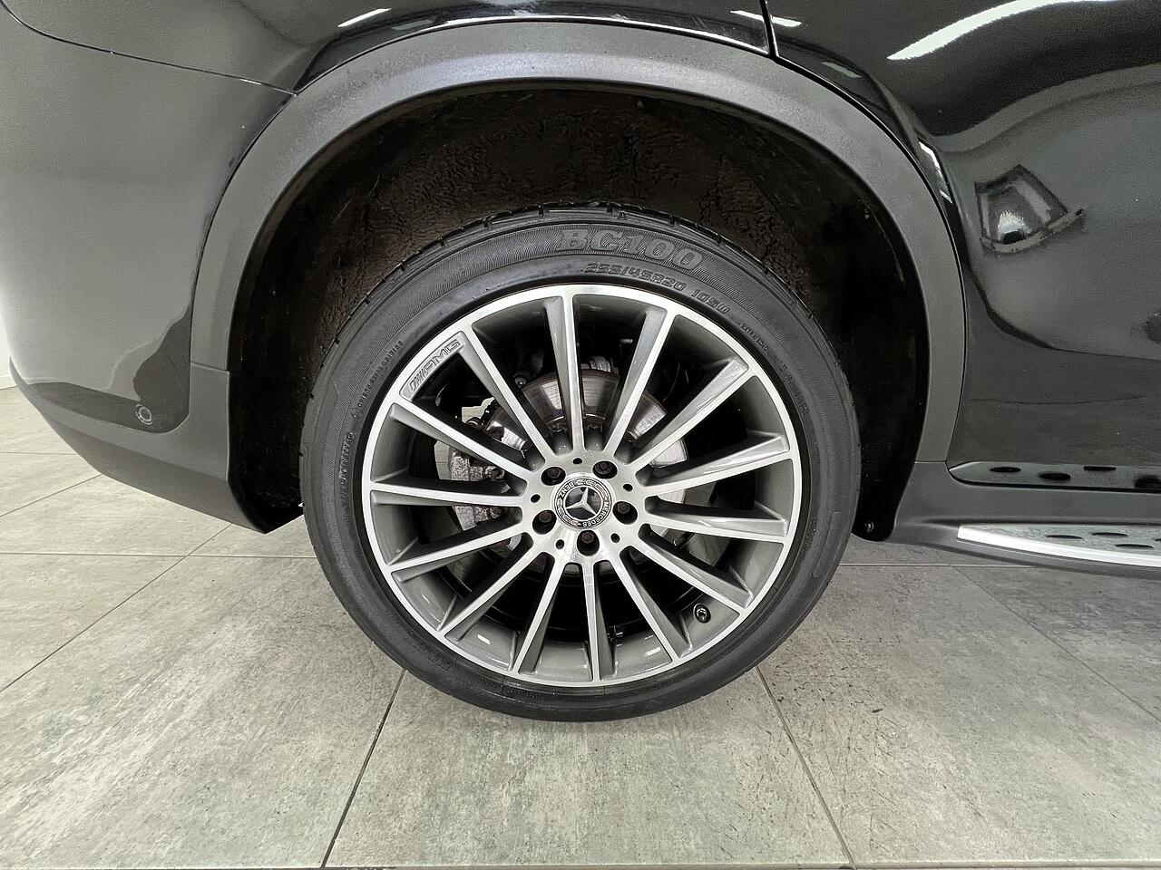 Mercedes-Benz GLC view 23