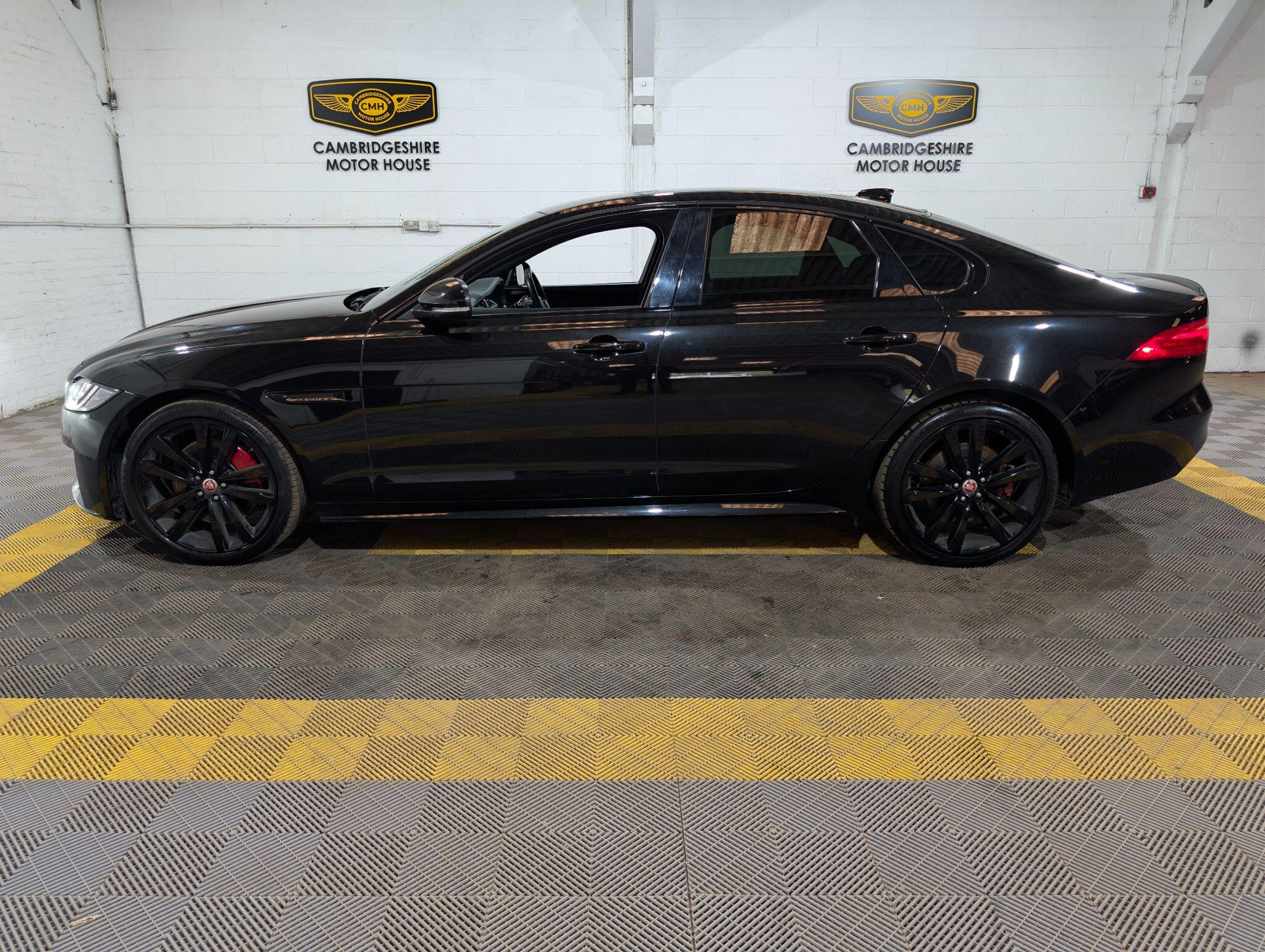 Jaguar XF view 43