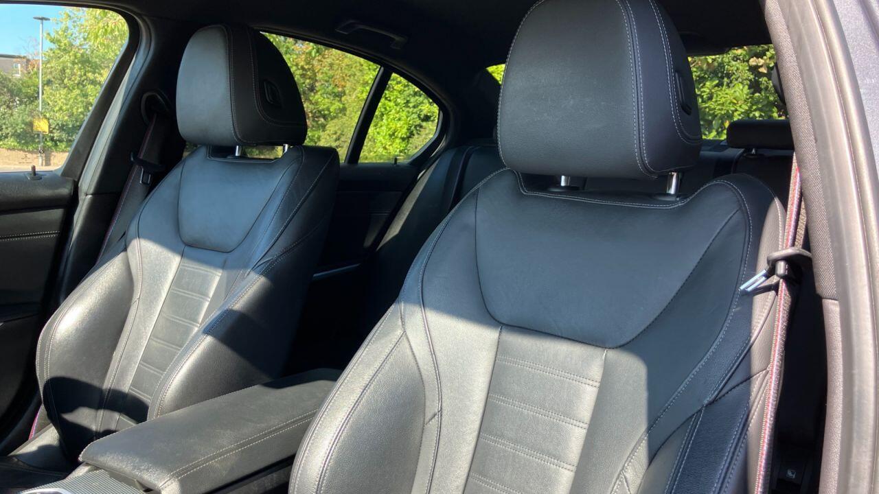 BMW 3 Series view 28