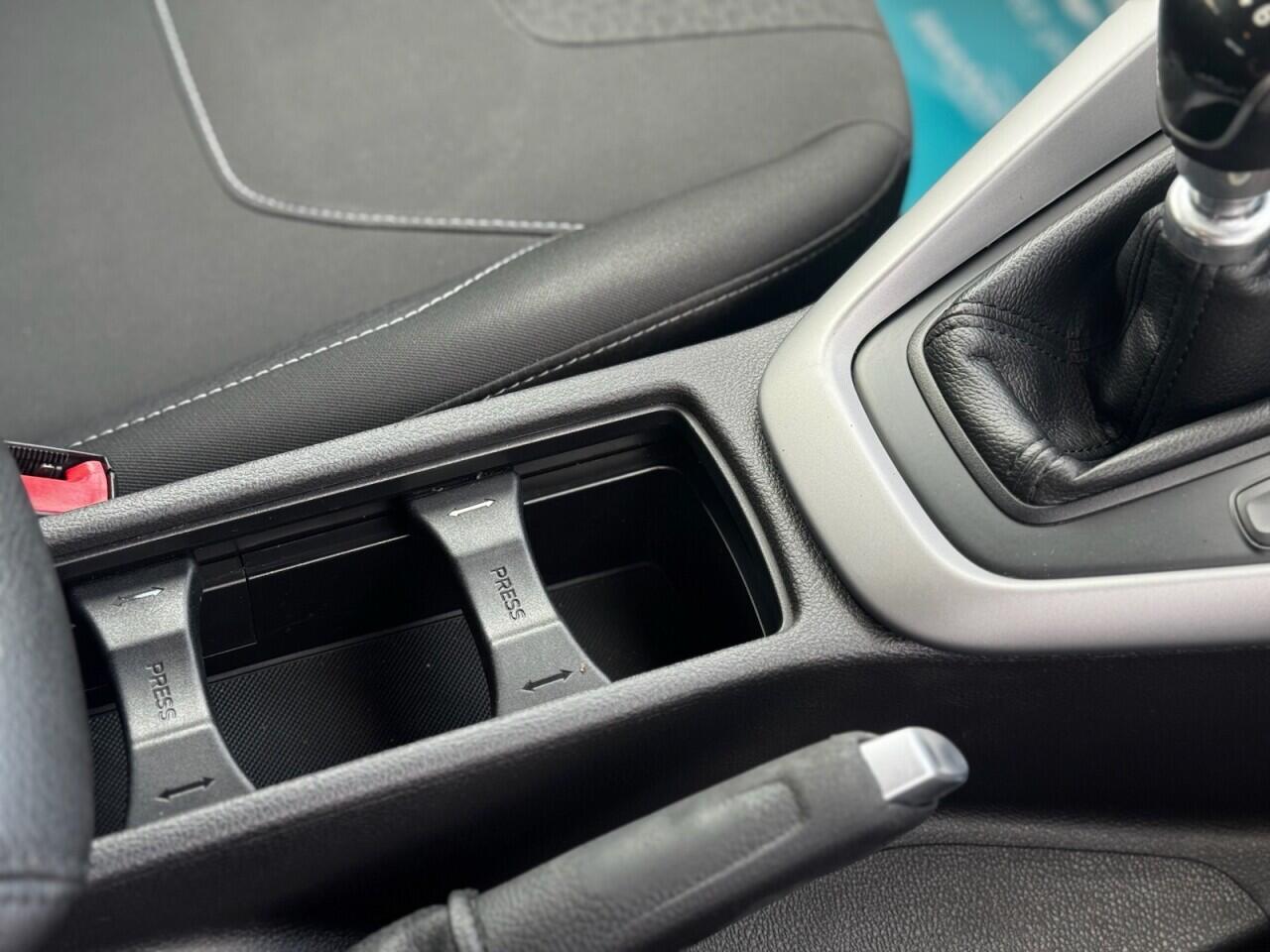 Ford Focus view 43